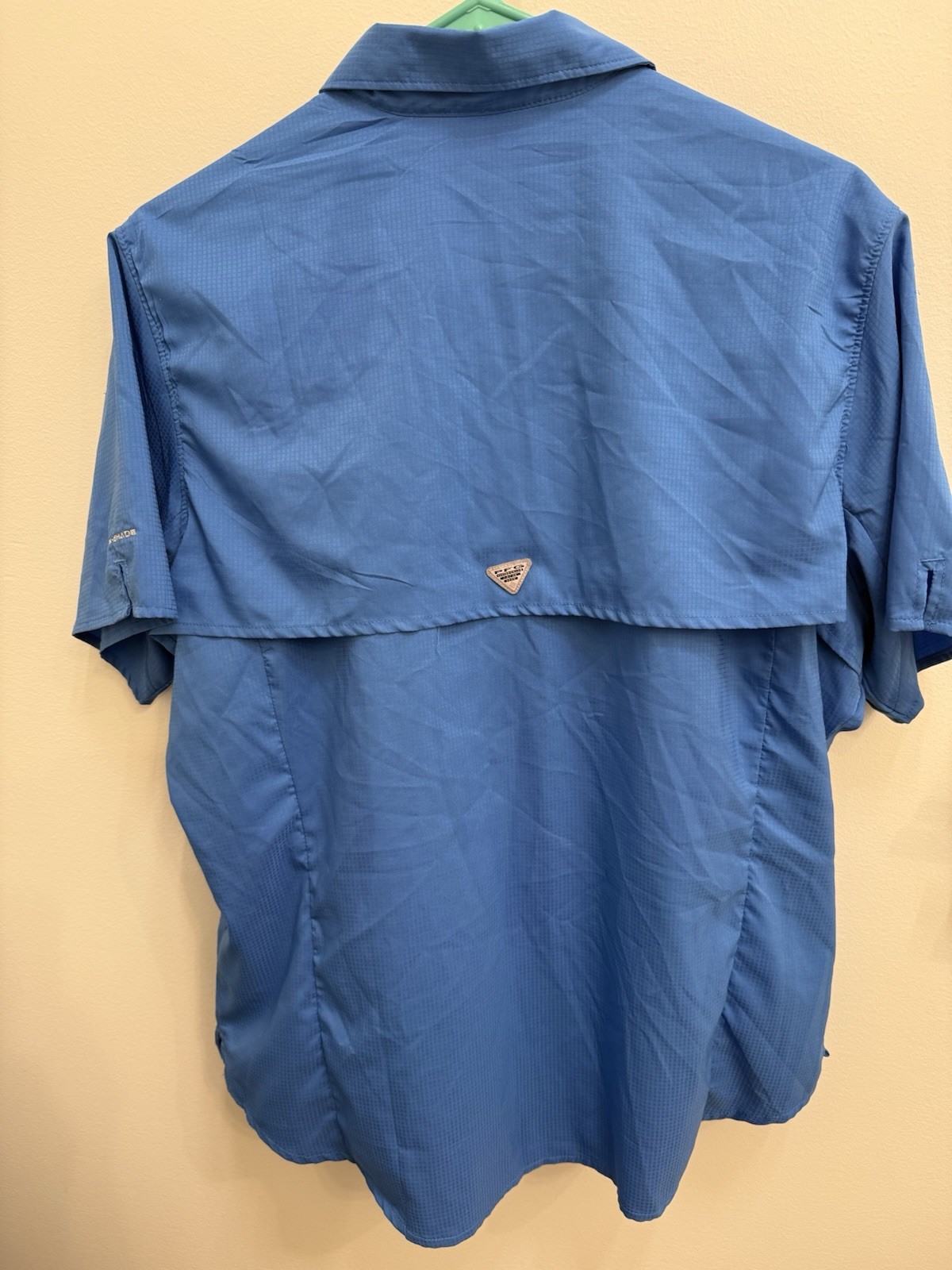 Columbia PFG Omni shade Men’s Short-Sleeve Button-Down Shirt in Blue size XL