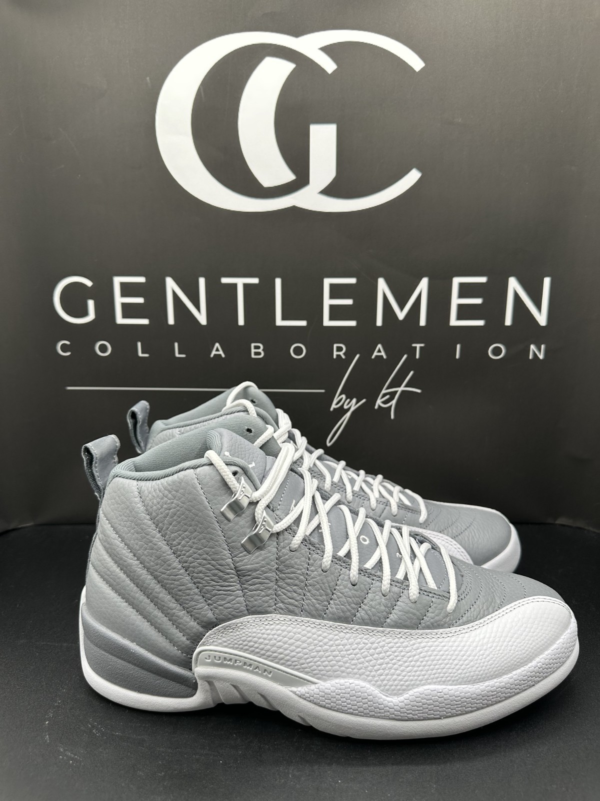 Size 9.5 – Jordan 12 Stealth 2022