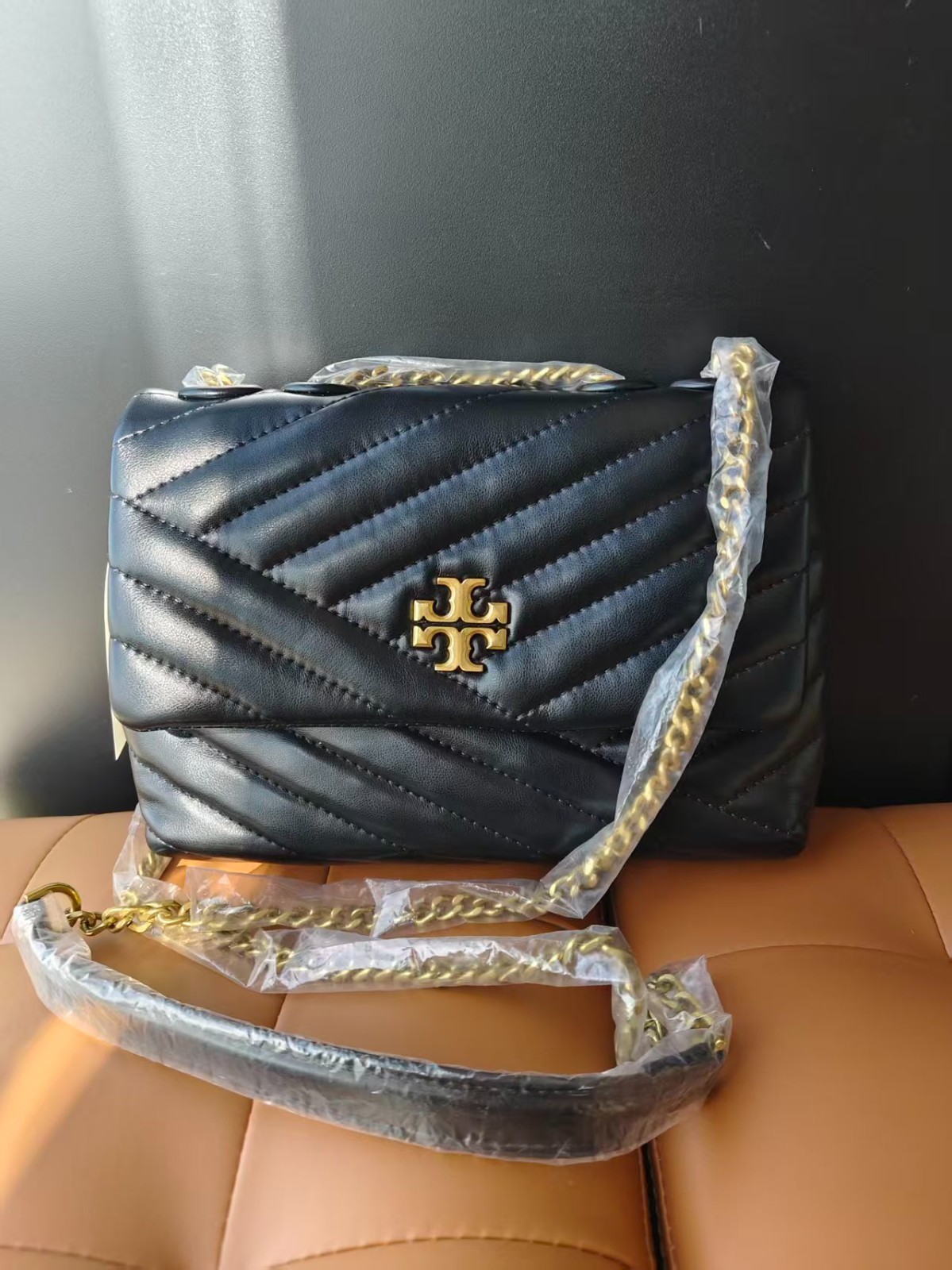 NEW Tory Burch Kira Chevron Black Leather/Rolled Brass Crossbody/Shoulder Bag