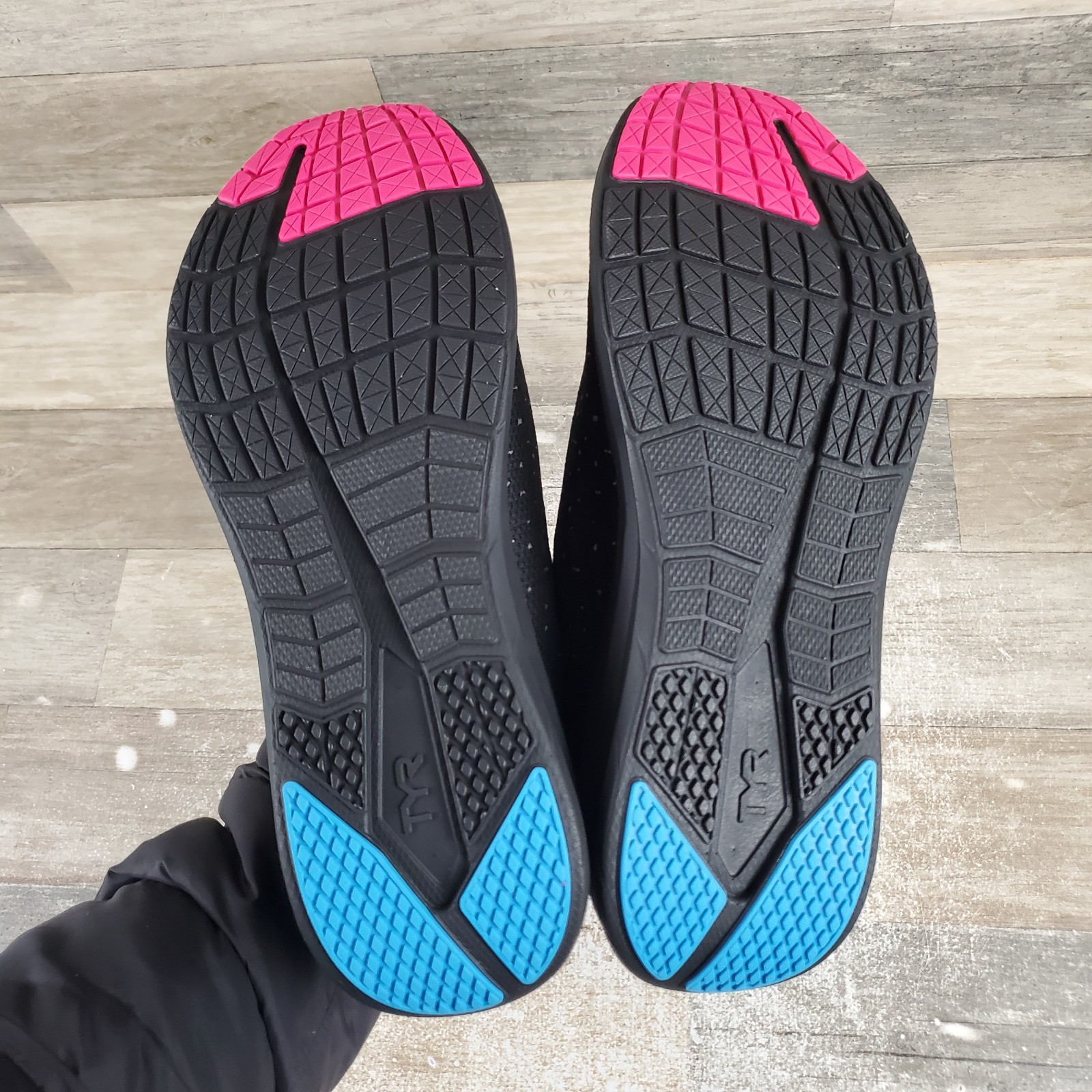 TYR Techknit RNR-1 Trainer Shoes Mens 10.5 / Womens 12 Training Athletic Black