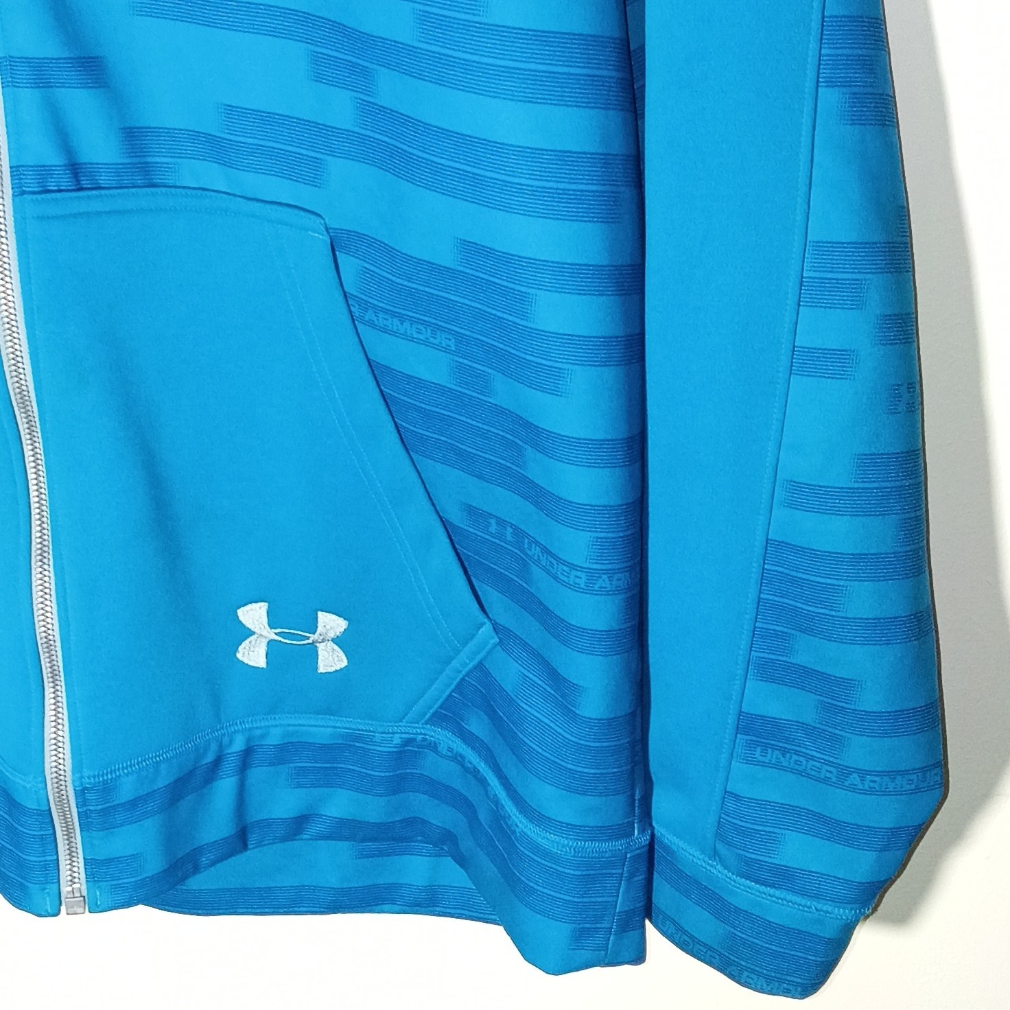 UNDER ARMOUR MENS LOOSE FIT BLUE STRIPE FULL ZIP HOODED JACKET SIZE LARGE