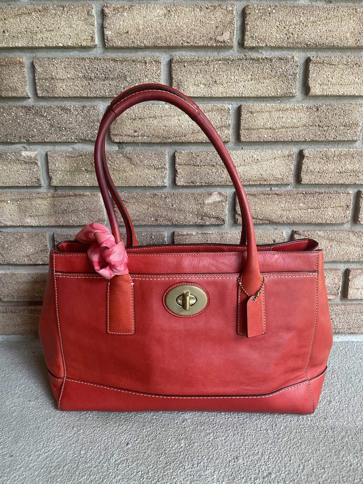 Vintage Y2K Coach Madeline Leather Turnlock Tote