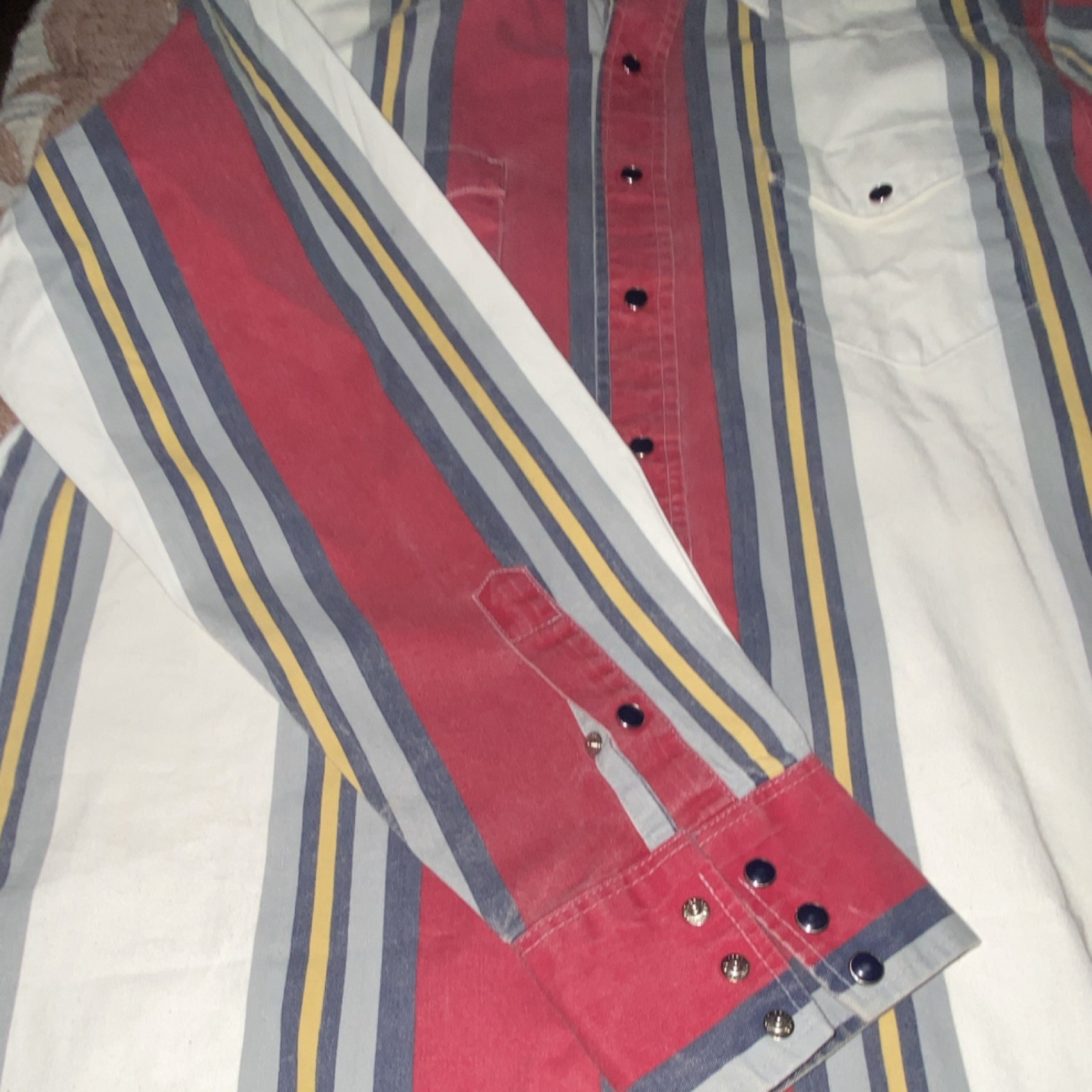 Wrangler X-Long Tails Men’s Striped Multicolor Button-Up Shirt 16 1/2-35