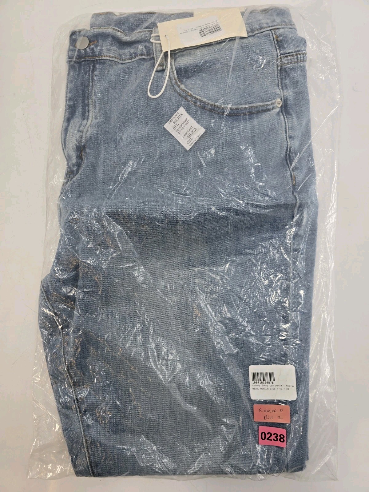 NWT mnml Men’s Skinny Every Day Denim Jeans – Medium Blue – Size 40×32