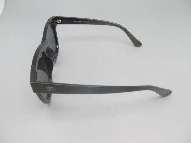 Sixty One Delos Polarized Sunglasses – Black/Black