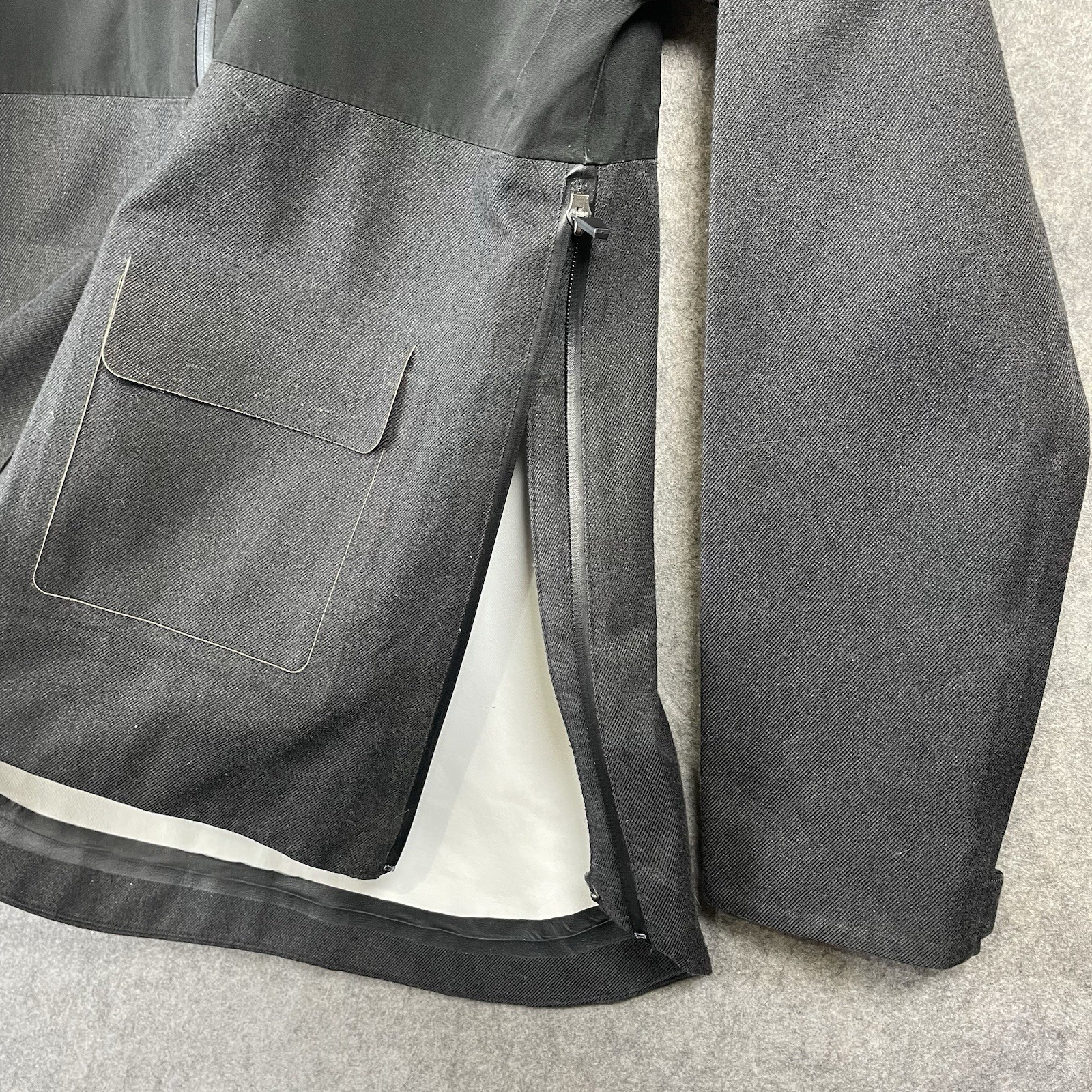 Sweaty Betty Waterproof Raincoat Womens Small Black Grey London Outdoor Coat *
