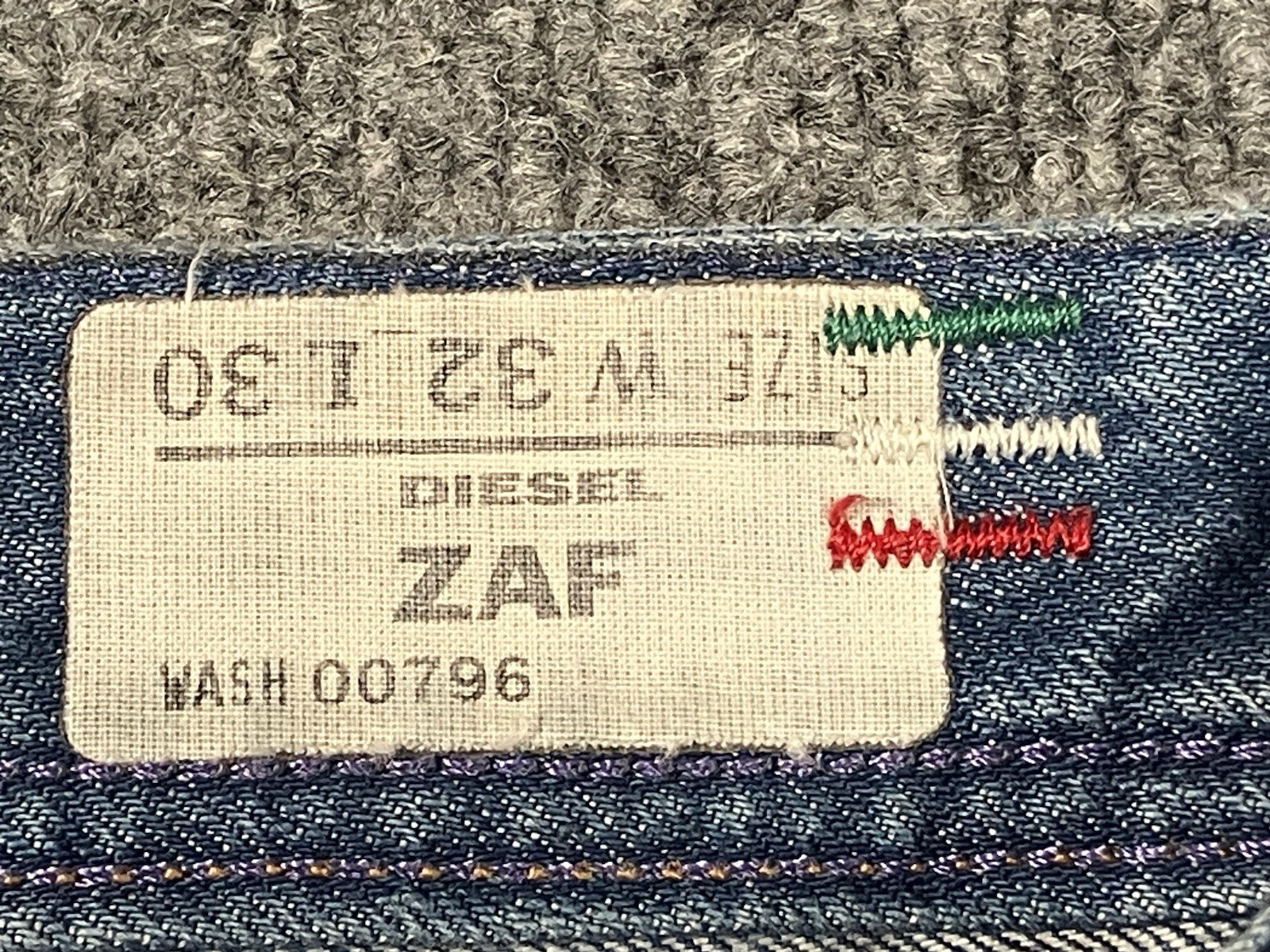 Diesel ZAF 796 Flared Leg Button Fly Denim Jeans Waist 32X30 (cut To 26)