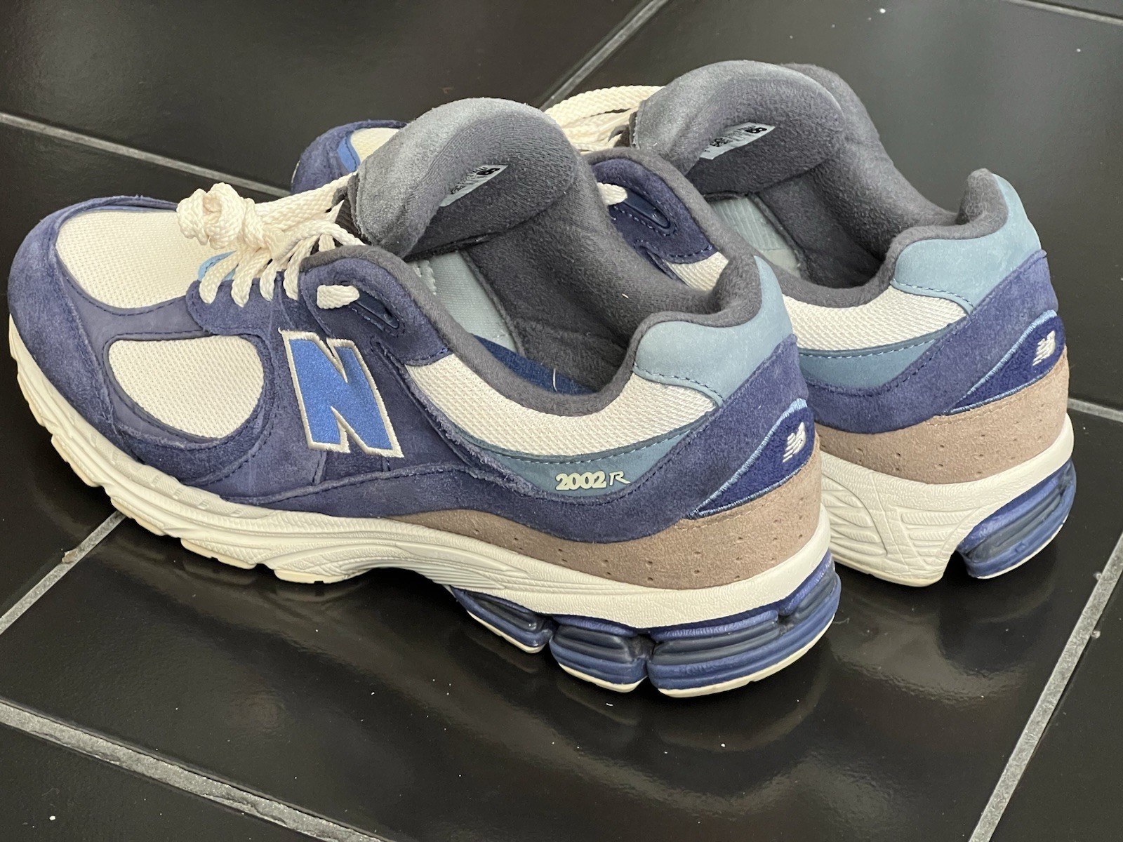 New Balance 2002R Night Tide Blue Team Cream (M2002RG) Suede Shoes Men’s 11.5