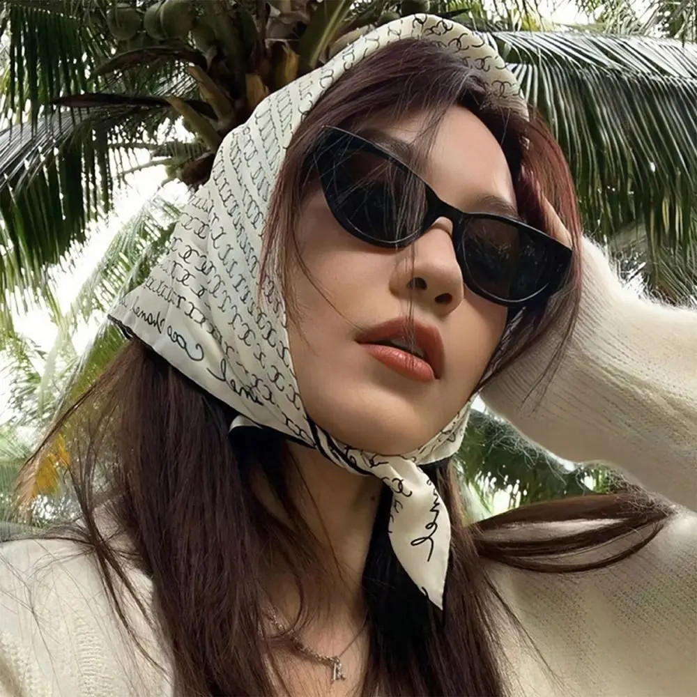 Small Frame Cat Eye Sunglasses Retro Fashion Eyewear