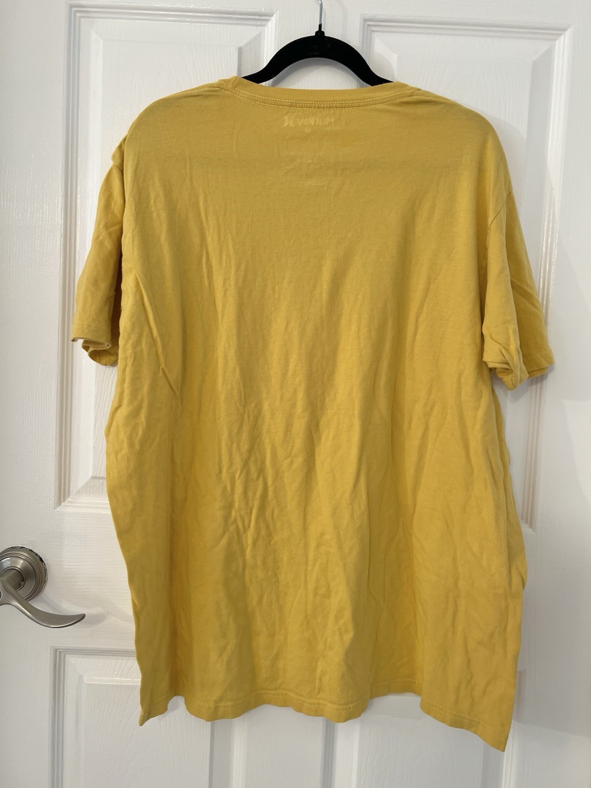 Hurley Men’s XL Surf Skate 2000’s Y2K T-Shirt Yellow