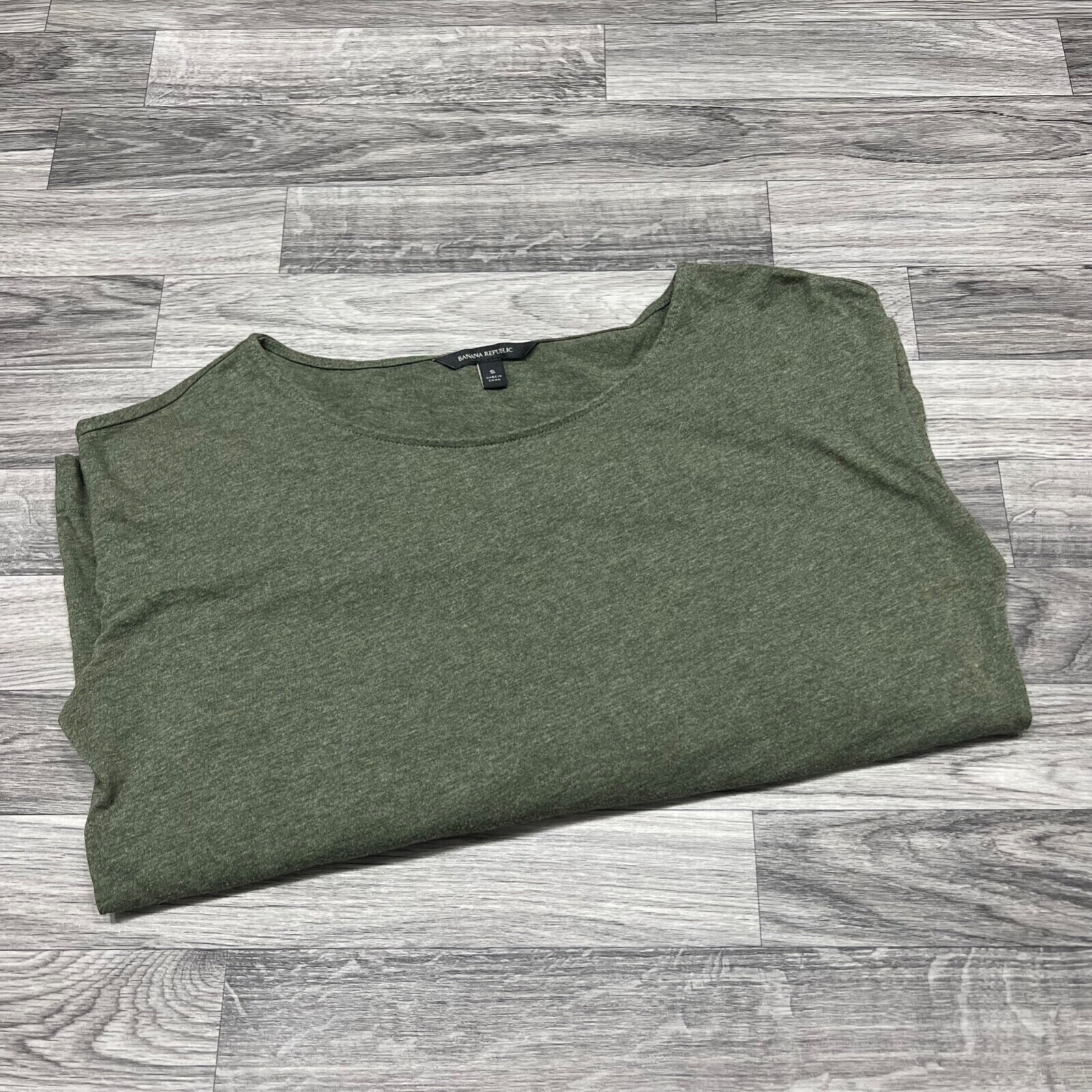 BANANA REPUBLIC Women’s Green Long Sleeve Shirt Size Small Reguar