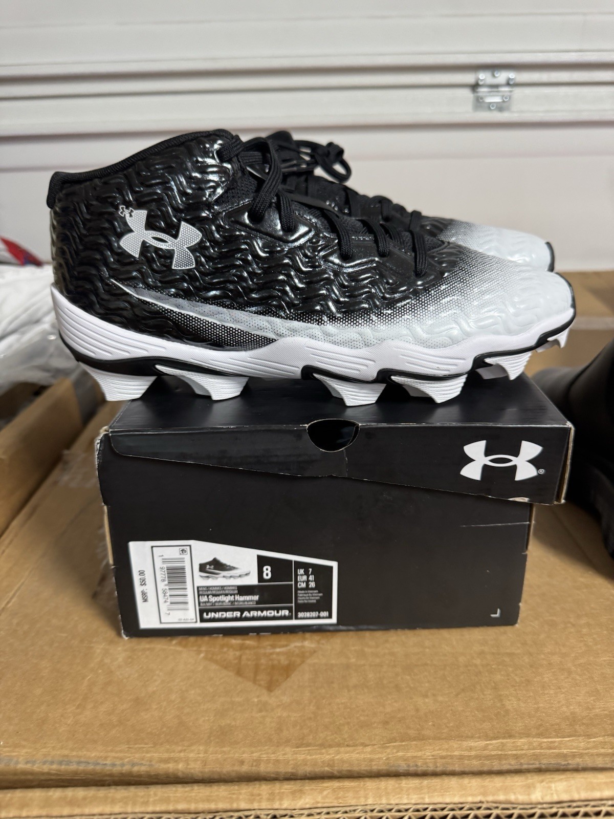 Under Armour Spotlight Hammer RM Football Cleats Men’s 8 Black/White