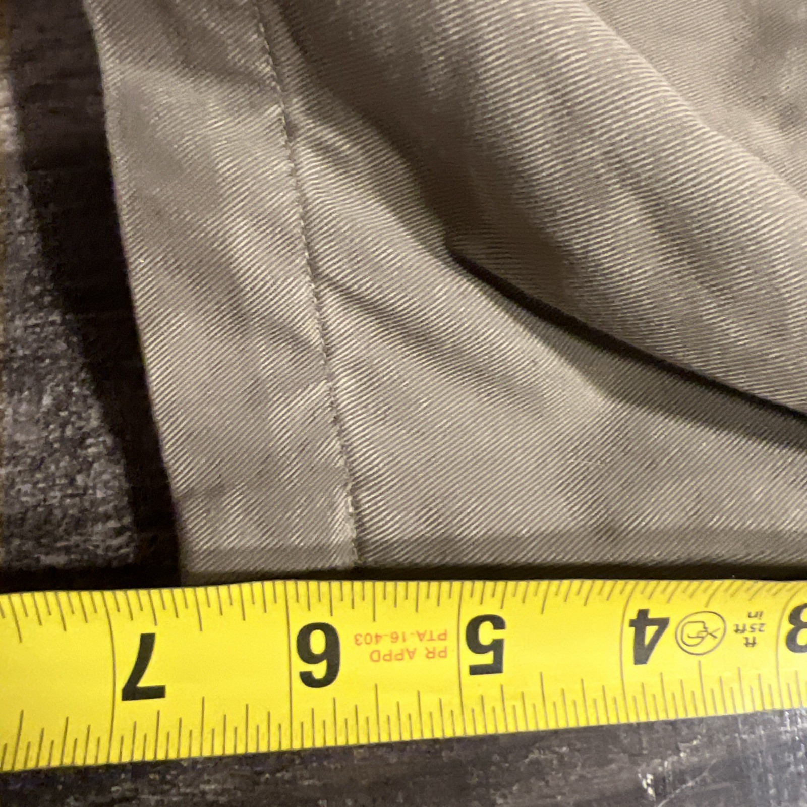 Tommy Hilfiger Vintage 2002 NWT Men’s 36 Khaki Chino Shorts Crest Logo