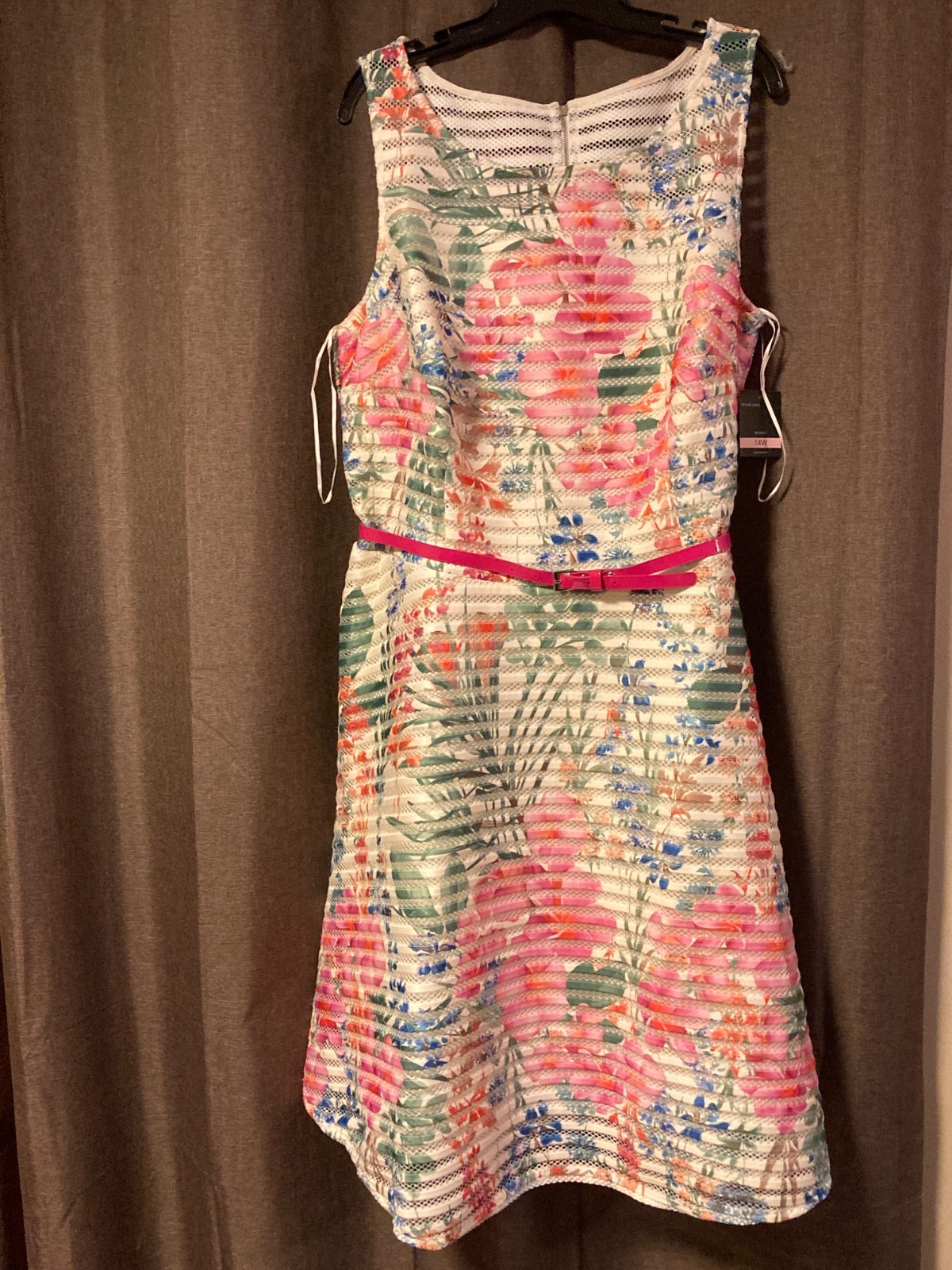 GABBY SKYE DRESS SLEEVELESS ROUND NECK SIZE 14W NWT