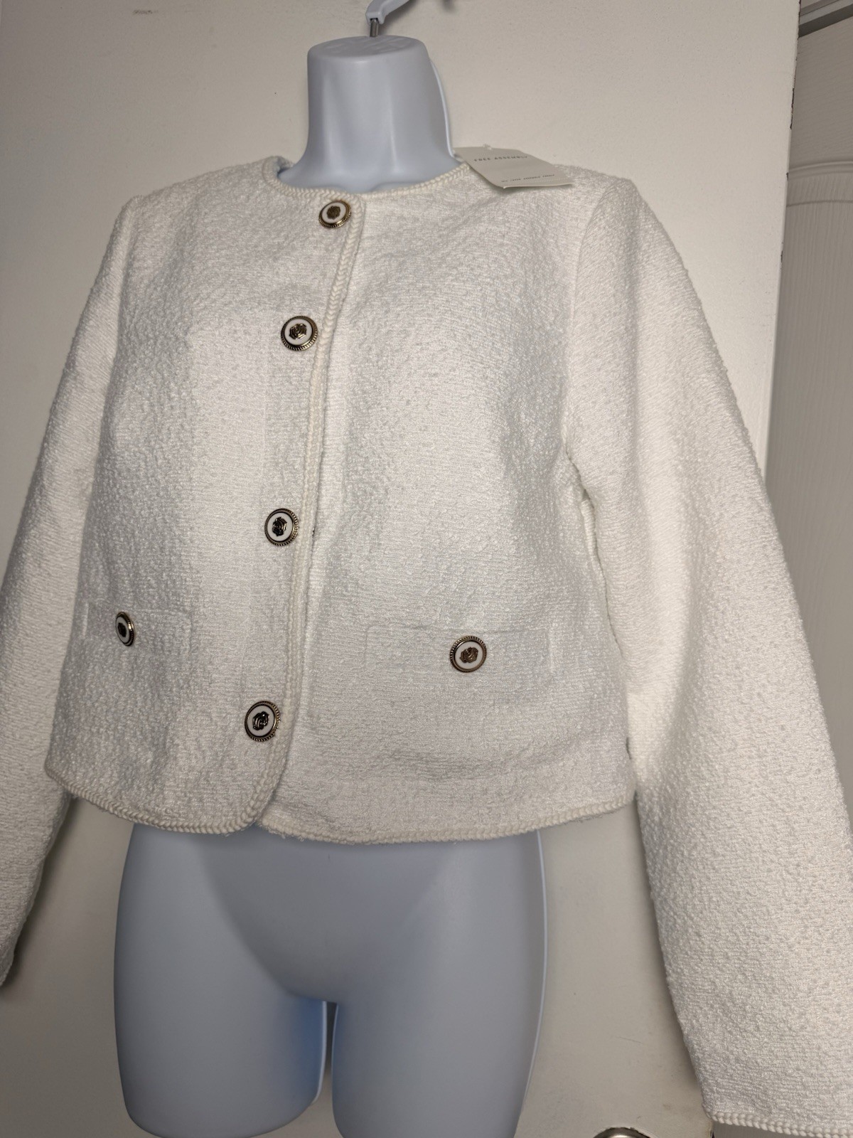 Free Assembly Women White Button Front Jacket Pockets Long Sleeve XS New