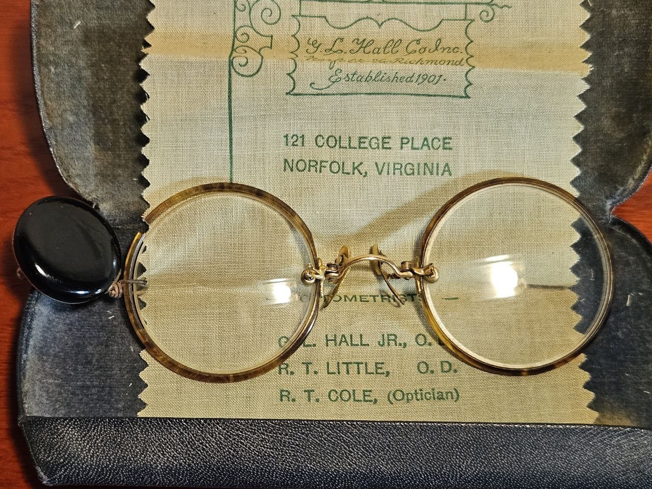 Antique Pince Nez Glasses w/ Case G.L. Hall Norfolk VA Optometrist 013455