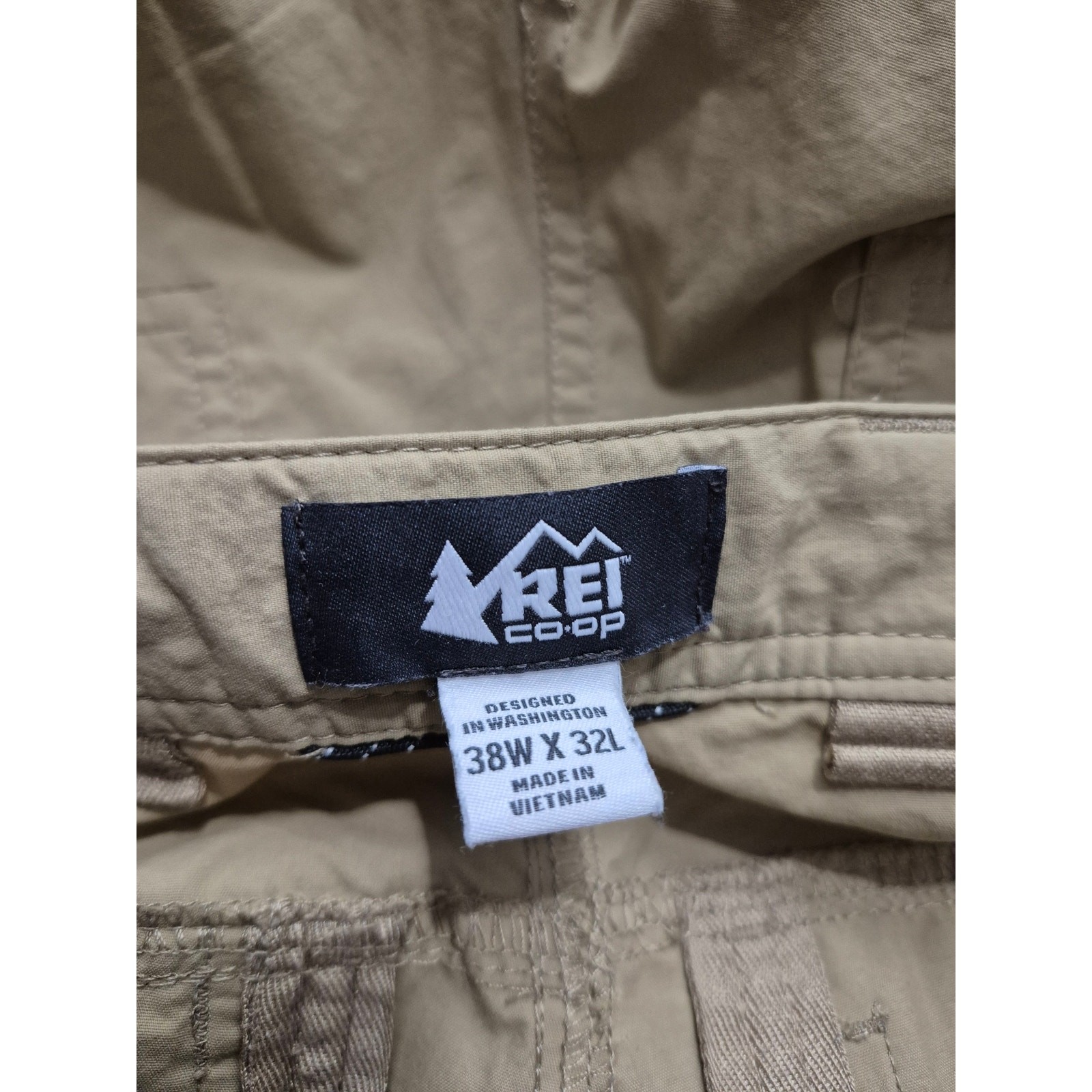 REI Co-op Men’s Lightweight Cargo Hiking Pants 38×32 Khaki Zip Pocket Outdoor