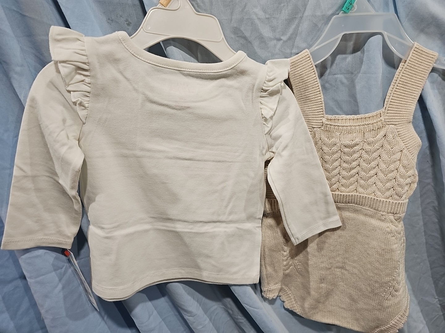 NWT Infant Girls 2 Piece Set Cat & Jack Size 6-9 Months