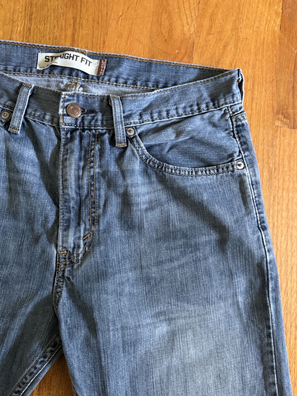 Levi’s 505 Men’s 30×32 Straight Fit Blue Medium Wash Cotton Denim Jeans Mid Rise