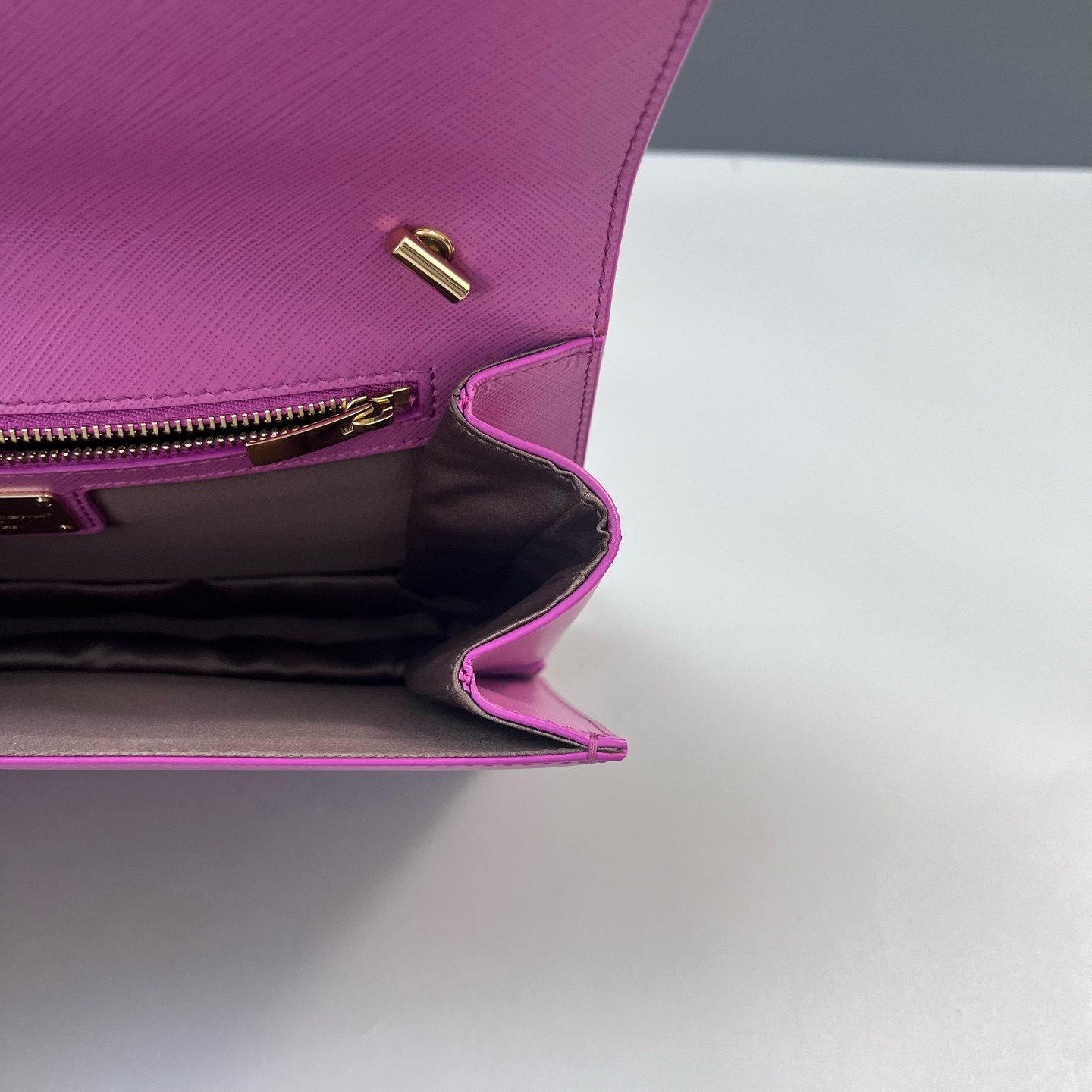 Authentic Salvatore Ferragamo Viva Bow Bag Calfskin Leather Shoulder Bag Rose