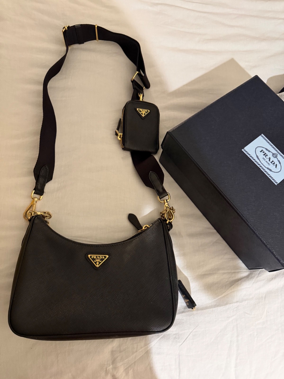 Prada Re-Edition 2005 Saffiano leather bag