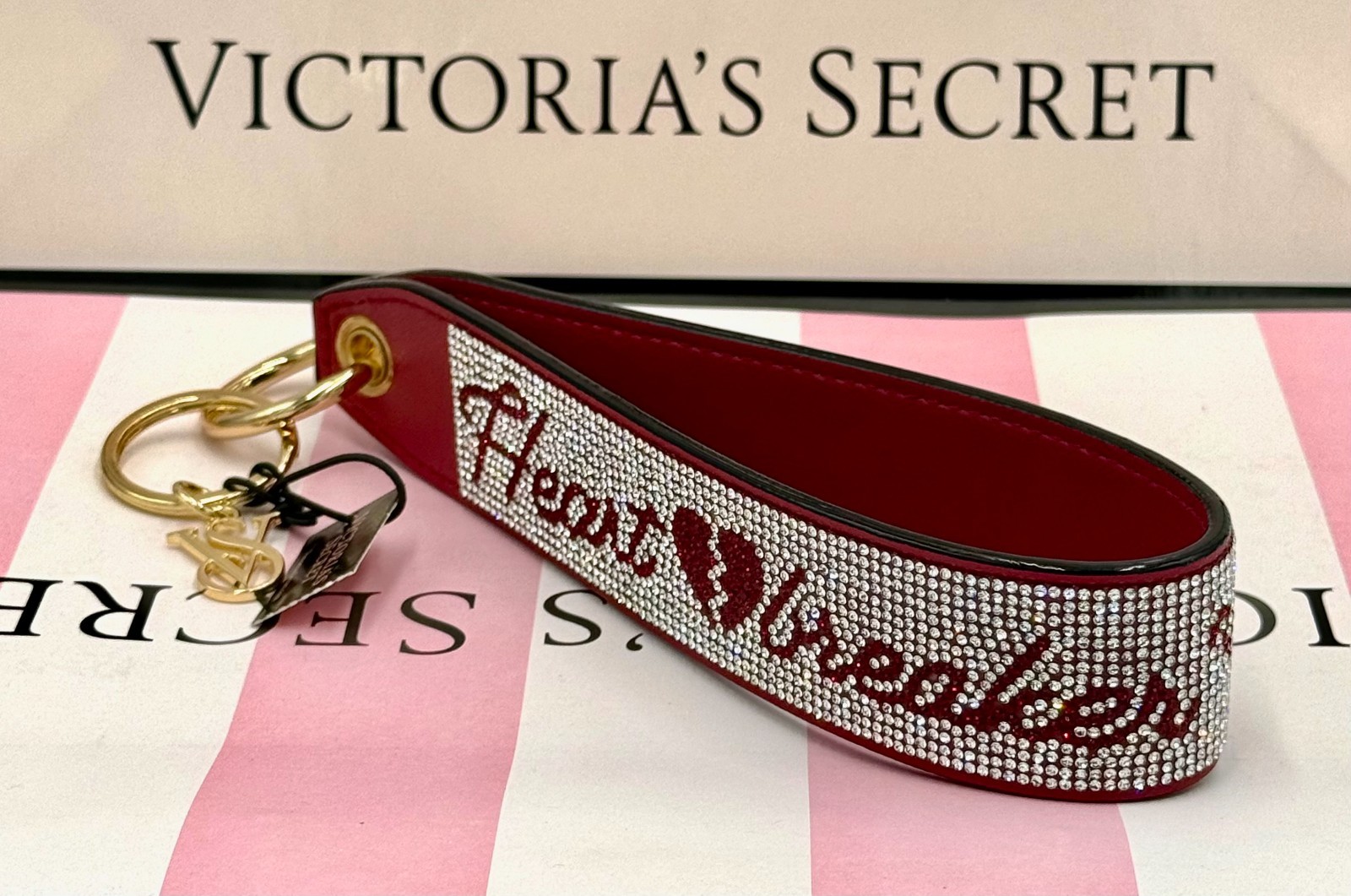 Victoria’s Secret Wristlet Strap Keychain Bling Red Heart Breaker Rhinestone New