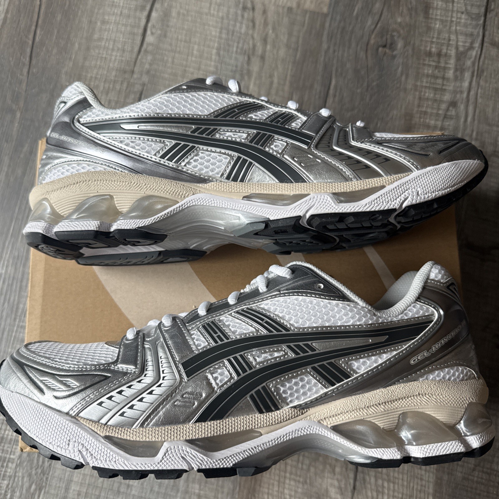 ASICS Gel-Kayano White Graphite Grey Size 11,5 Men’s