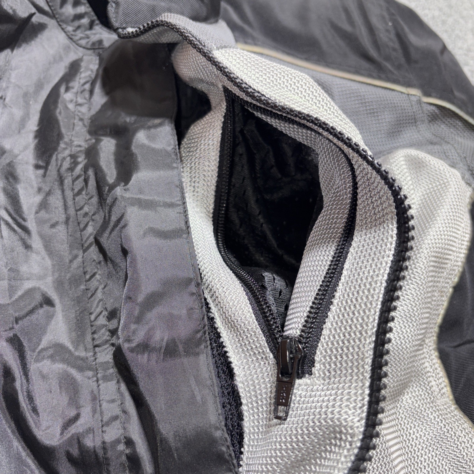 HARLEY-DAVIDSON Riding Jacket w/ Shoulder & Elbow Pads Women’s Sz XL Grey Black