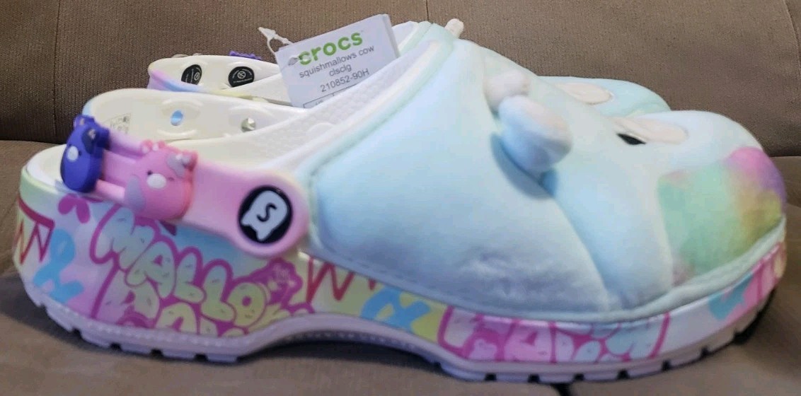 Crocs x Squishmallows Cow Classic Clog (210852-90H) Men’s 7 / Woman’s 9 NWT