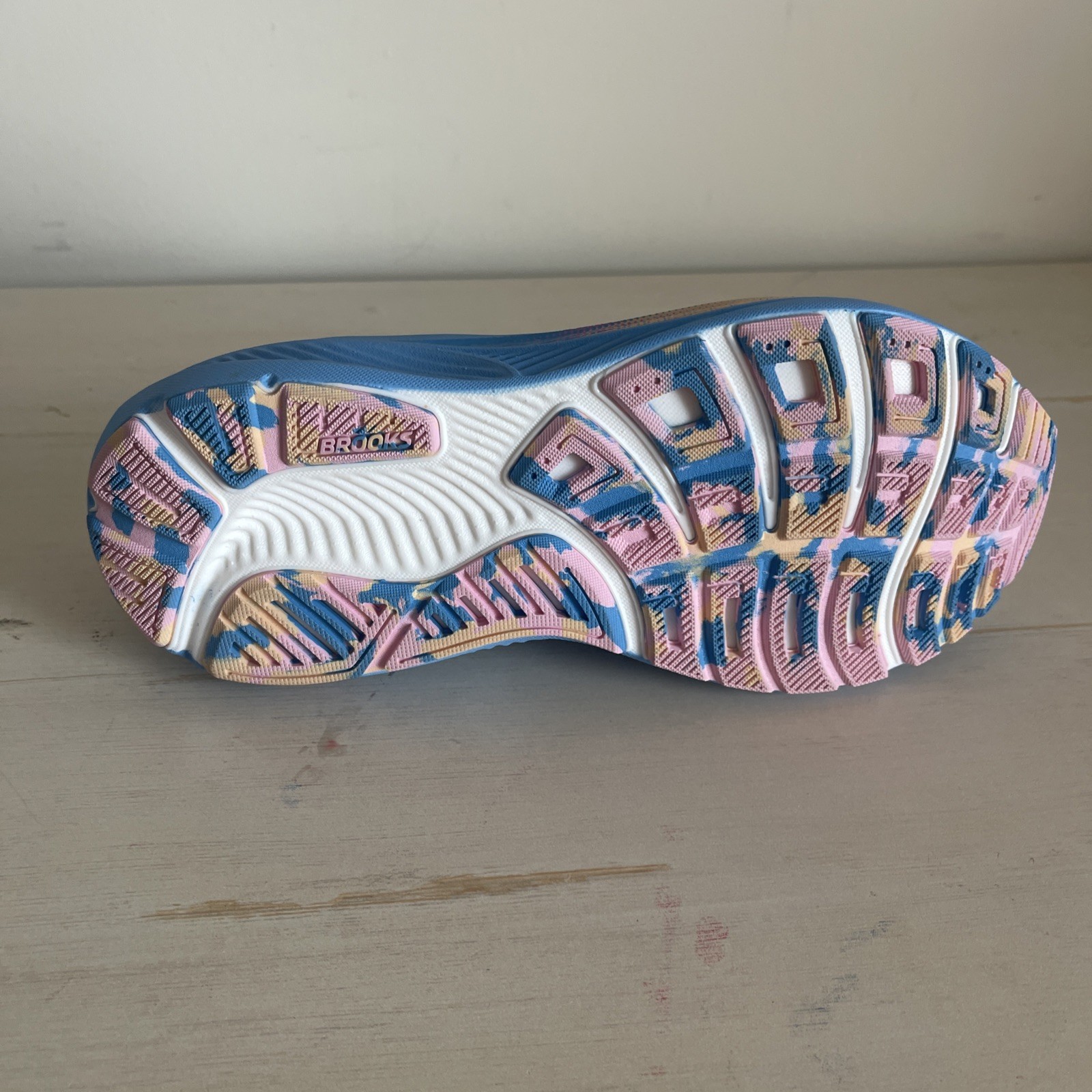 Brooks Women’s Ghost 17 Two Color Schemes to Pick From Each $95 Brand New!