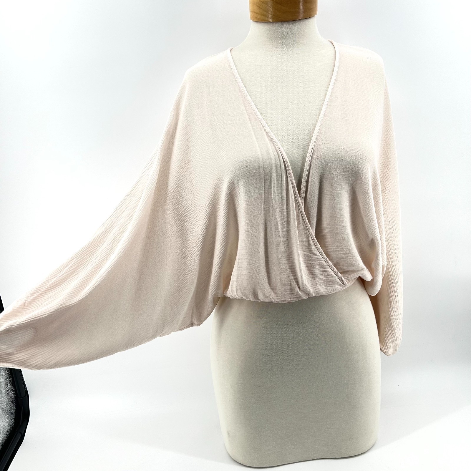 Audrey 3+1 Medium Blush Pink V Neck Batwing Sleeve Flowy Crop Top Boho Soft Girl
