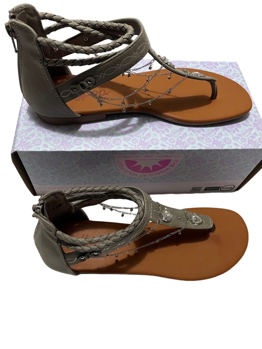 Jellypop Braided T-Strap Sandals in Taupe with Chain Detail Sz 9.5M
