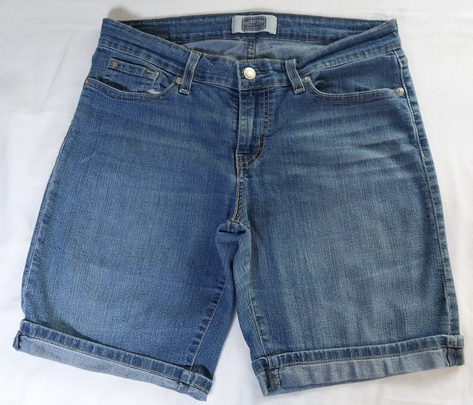 Signature by Levi Strauss & Co. Womens Cuffed Stretch Denim Shorts Size 6