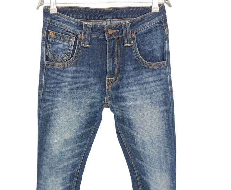 LEVI’S STRAUSS & CO Men 504 Buatan Cina Straight Slim Jeans Size W28 L28
