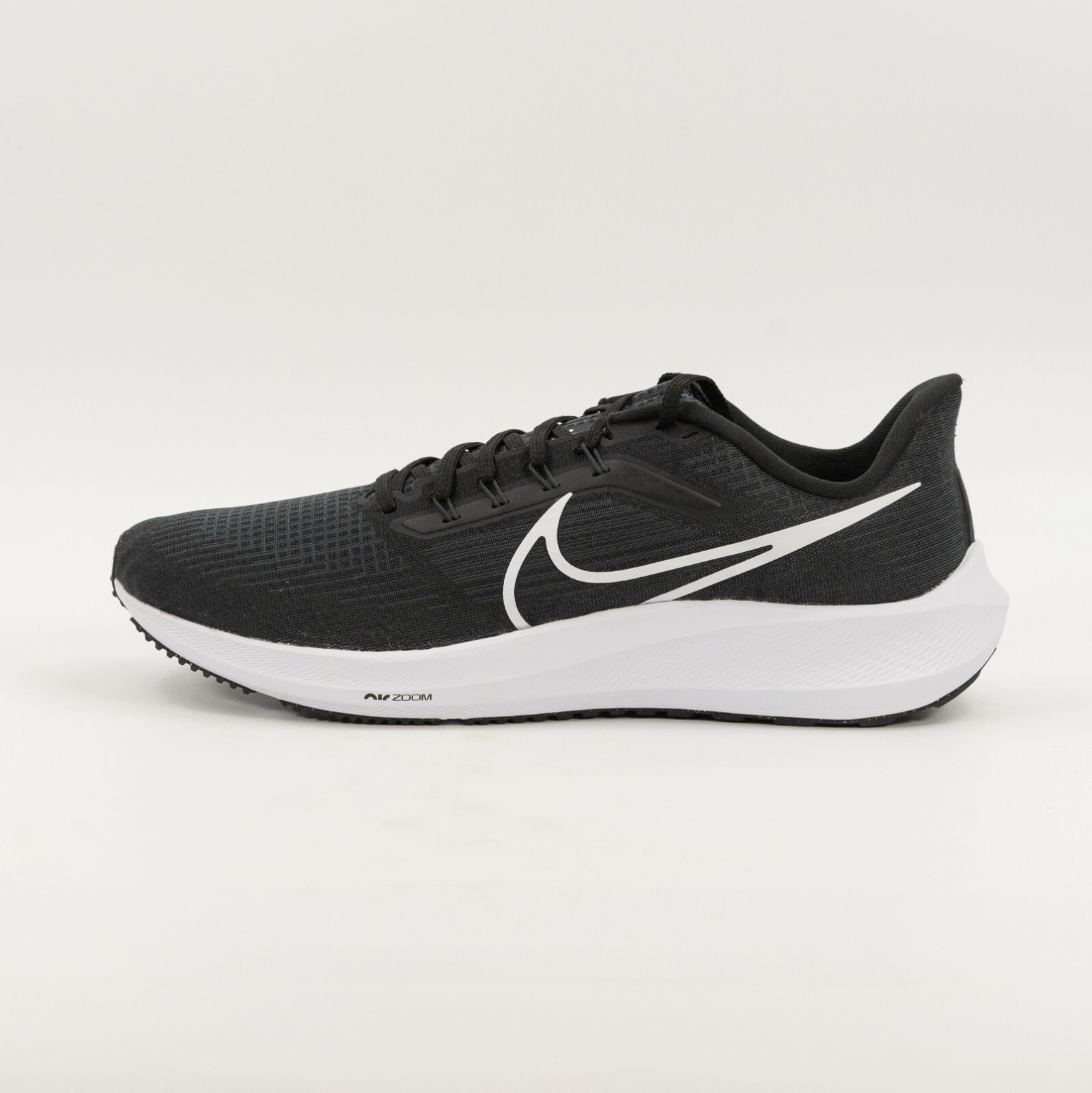 Nike Air Zoom Pegasus 39 ‘Black White’ DH4071-001 size 13 READ
