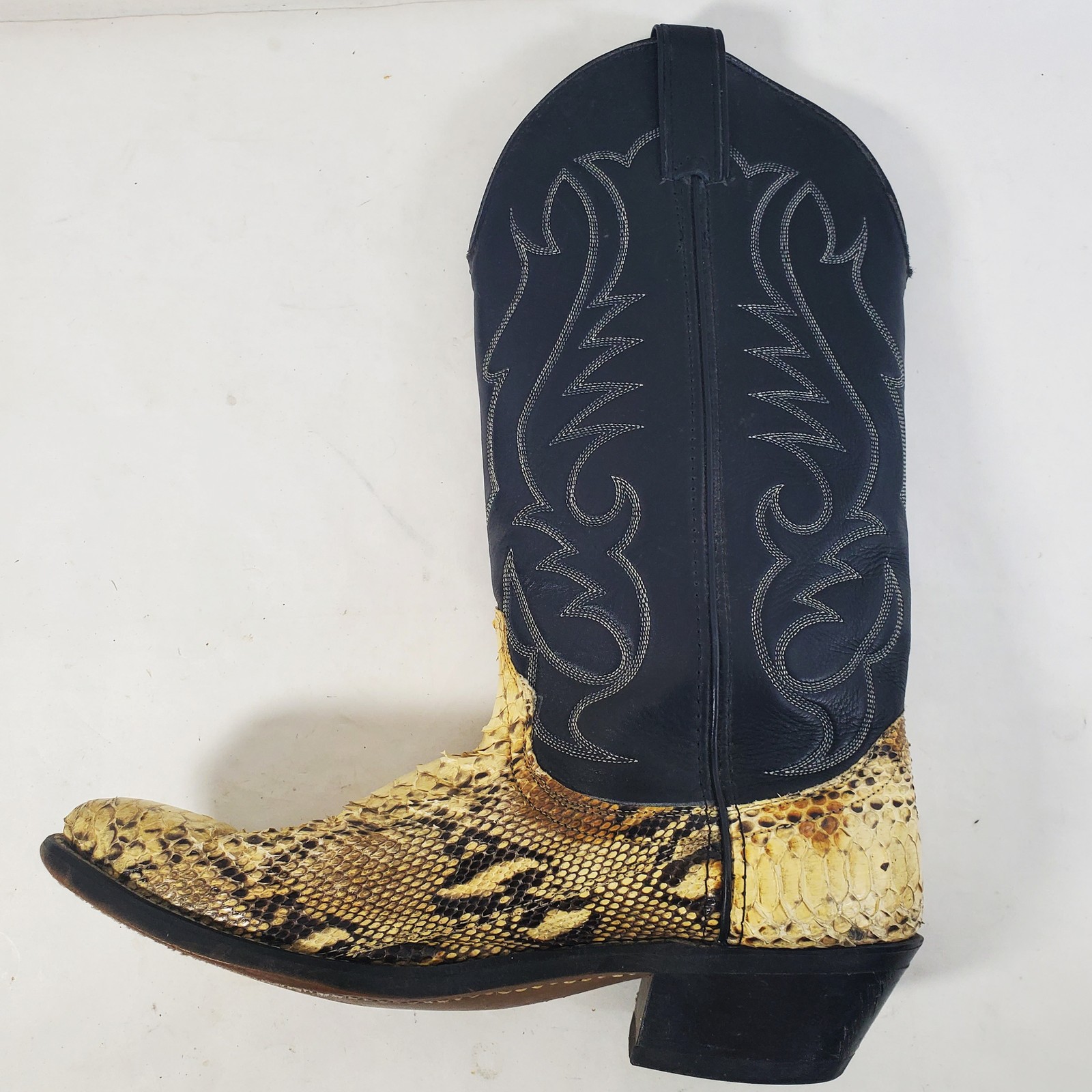 Vintage Laredo Mens 8D Python Snakeskin Cowboy Boots Black Leather USA Made