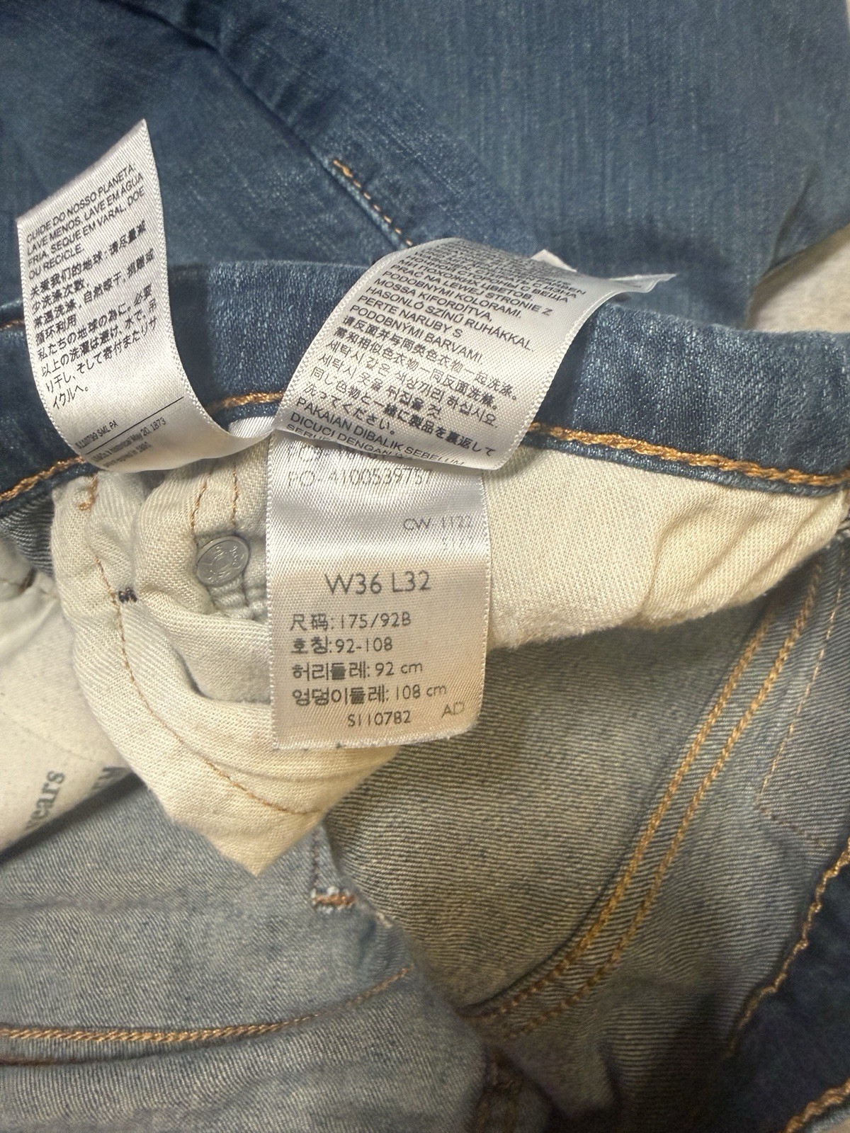 Levi’s Men’s 541 Athletic Fit Tapered Blue Denim Jeans Mid Rise 5-Pocket (P4)