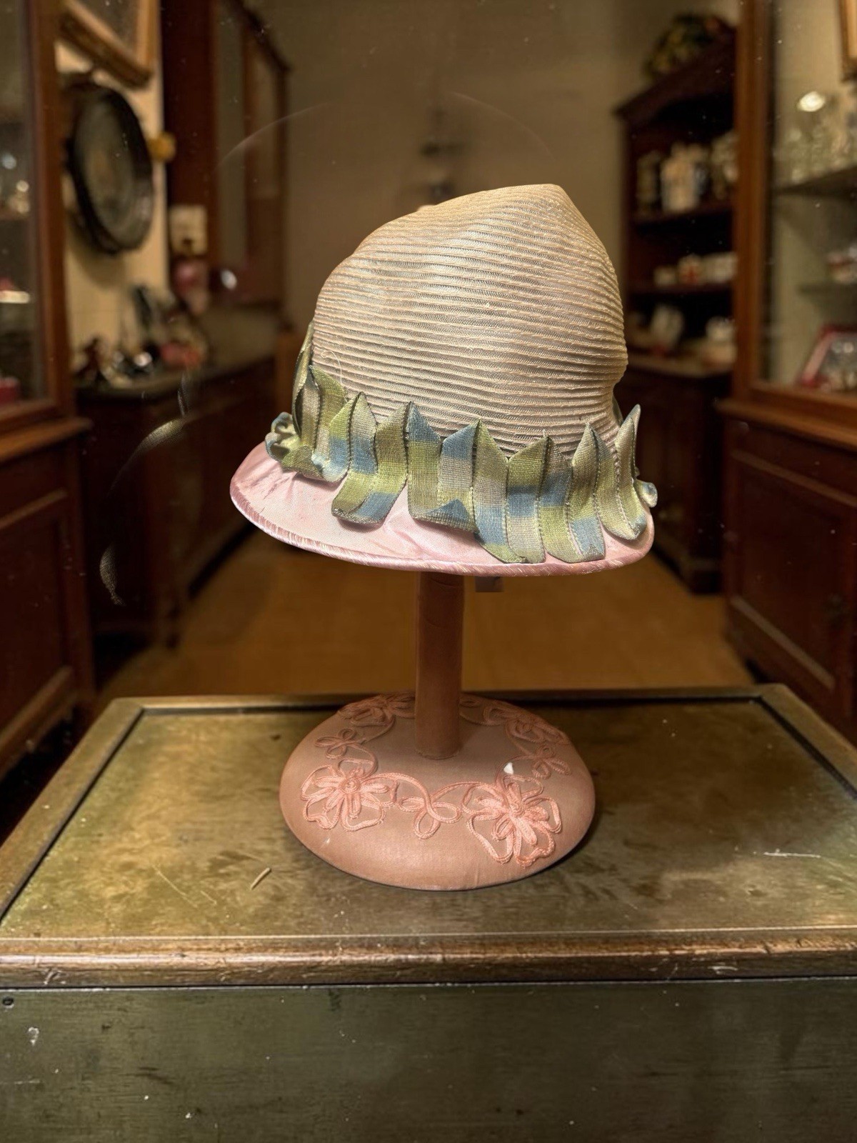 Antique Edwardian Early 1920s Cloche Slouch Hat Flapper Art Deco Betsy Weir