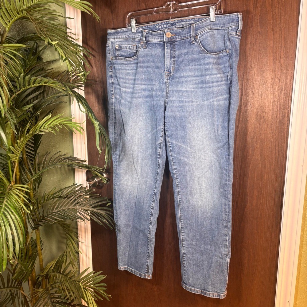 Torrid Perfect Boyfriend Ankle Jeans 18R Medium Wash Stretch Denim Plus Size