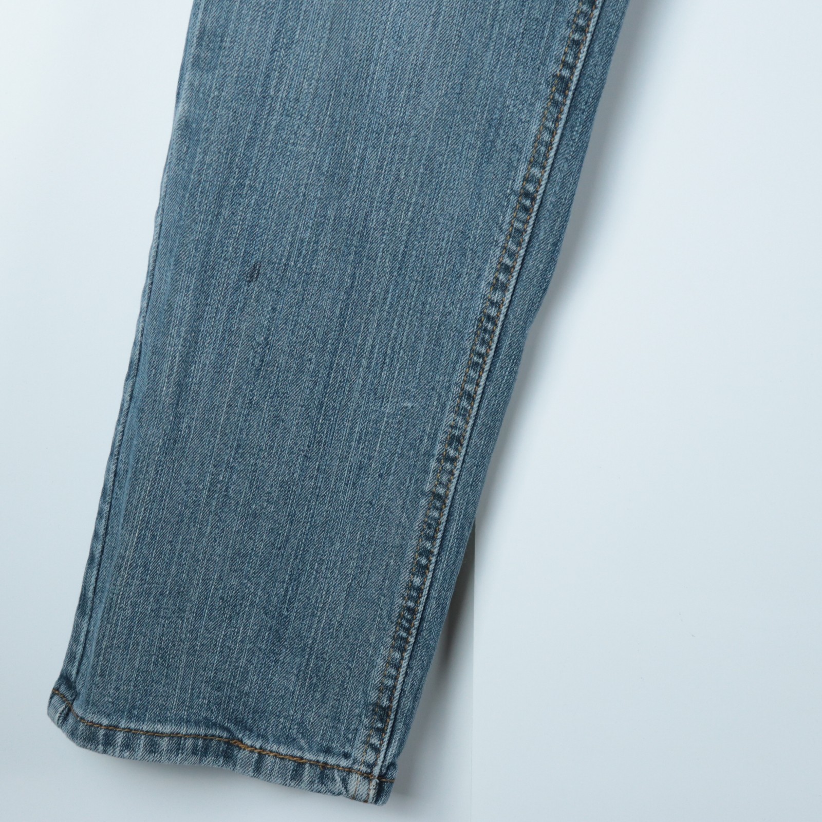Levis Signature Athletic Fit Jeans Men’s W29 x L32 Blue Denim – Distressed Knee