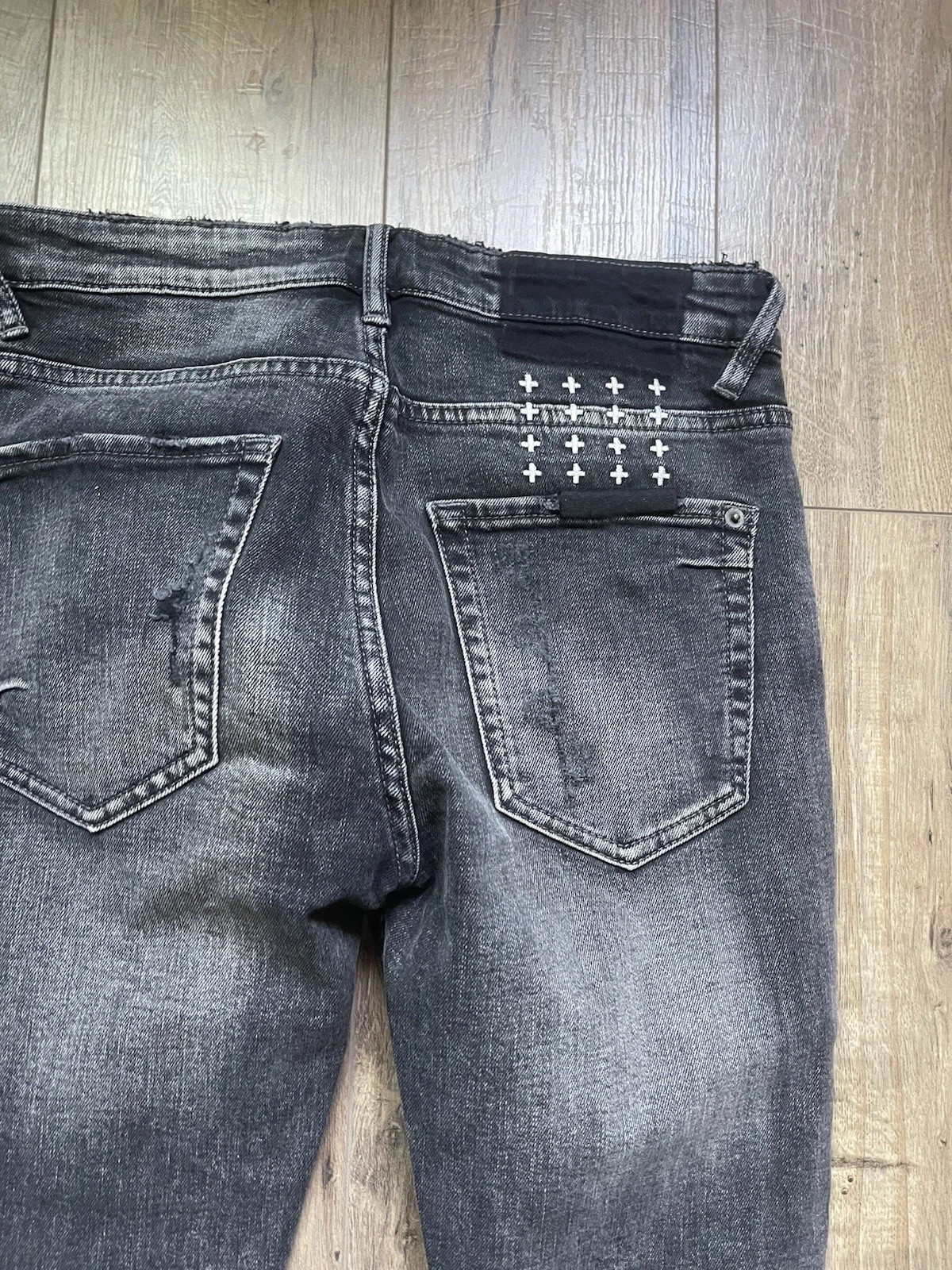 KSUBI MEN’S VAN WINKLE ANGST PLATEIS JEAN SIZE 30X32.5” DISTRESSED