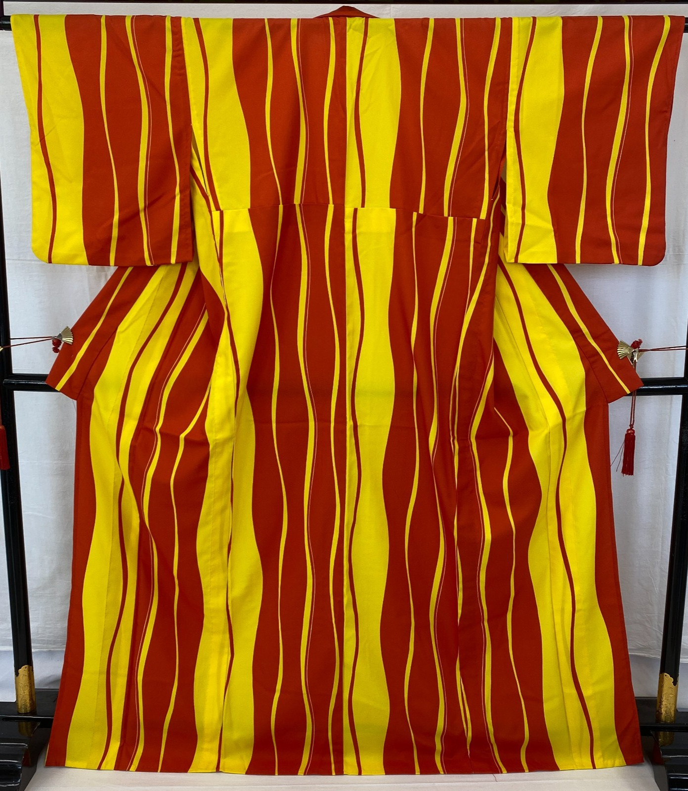 Japanese Vintage Kimono Polyester Yellow No Lining Traditional Length 66 in
