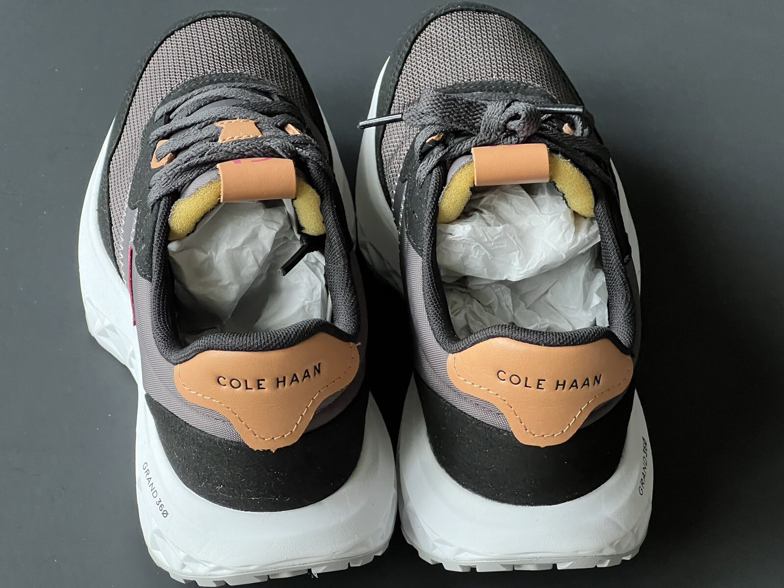 Cole Haan Women’s 8 B, Zero Grand All Day Runner W26773. Black/Pavement/Wht. New