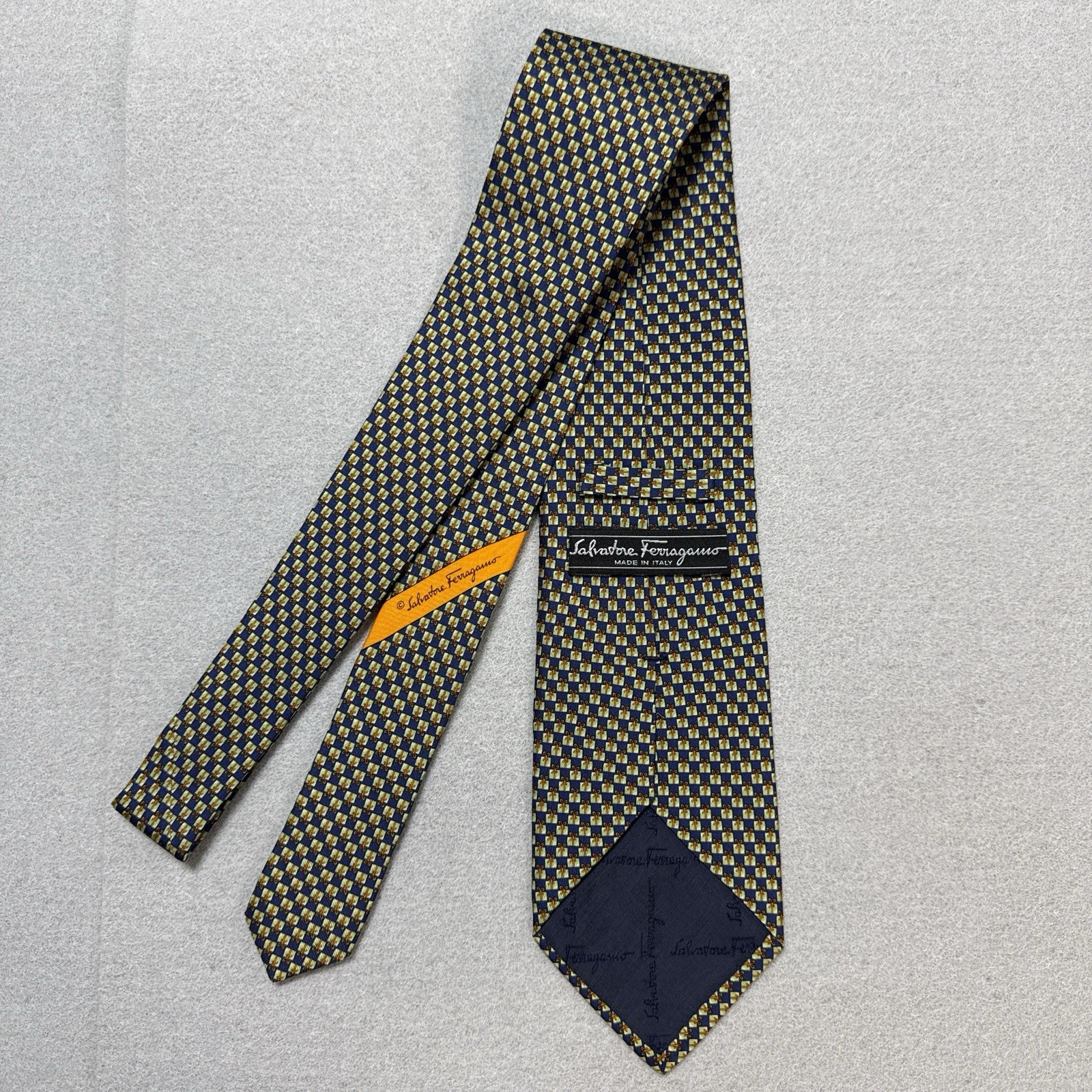 Salvatore Ferragamo Tie Navy Gift Box Present Print Silk Italy 100% Wide 9.2cm