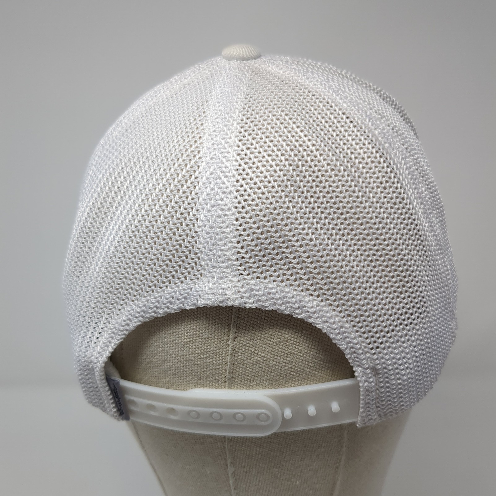 Elkhorn Golf Club Sun Valley ID Trucker Hat White One Size Flexfit Tech