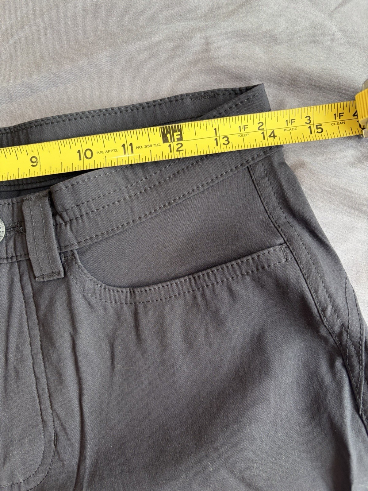 Eddie Bauer Rainier Capri Pants Women’s 6 Black Stretch UV Pockets
