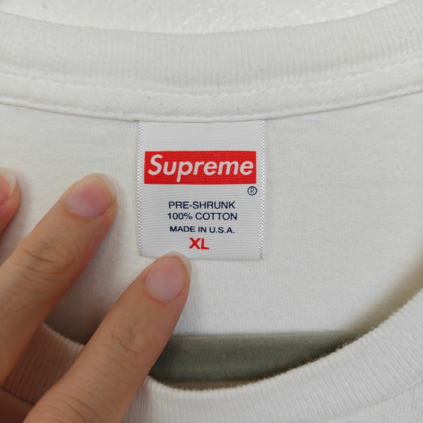Supreme Mens Tee XL White Chrome Logo Graphic Short Sleeve Tee Streetwear Hype