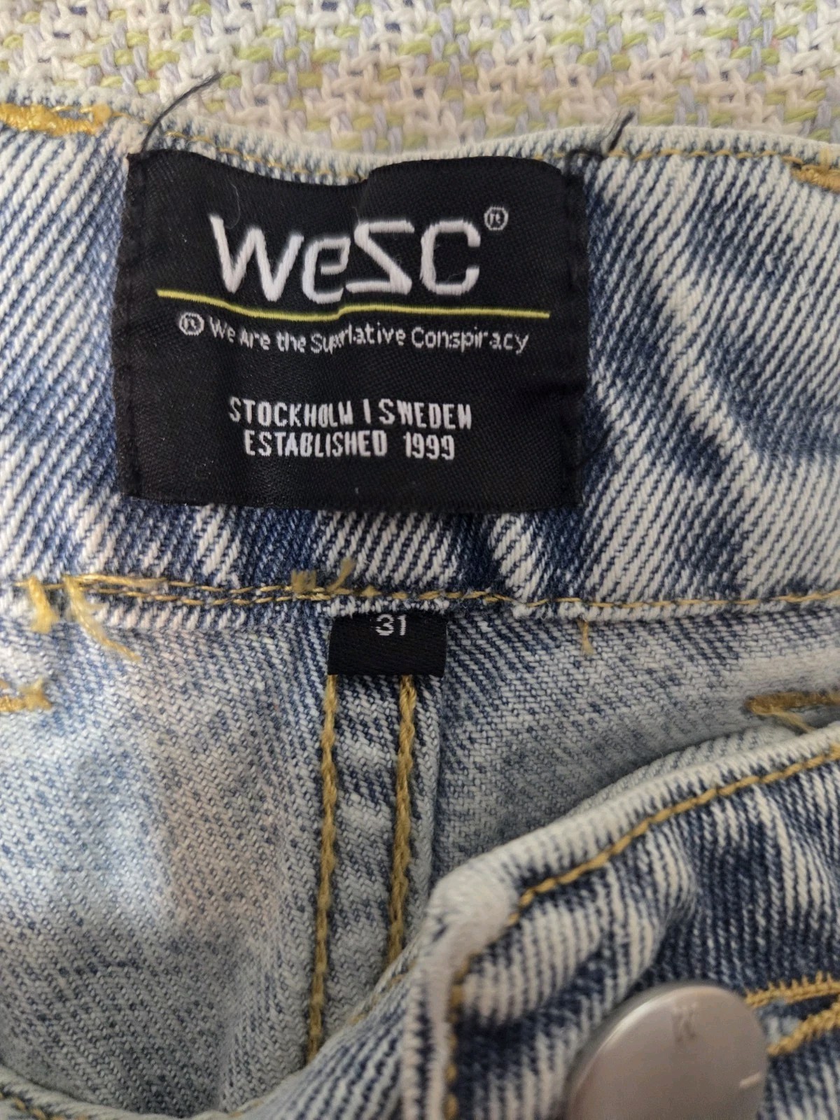 Wesc Light Wash Unisex/Men’s Carpenter Denim Shorts 32×9 NWT