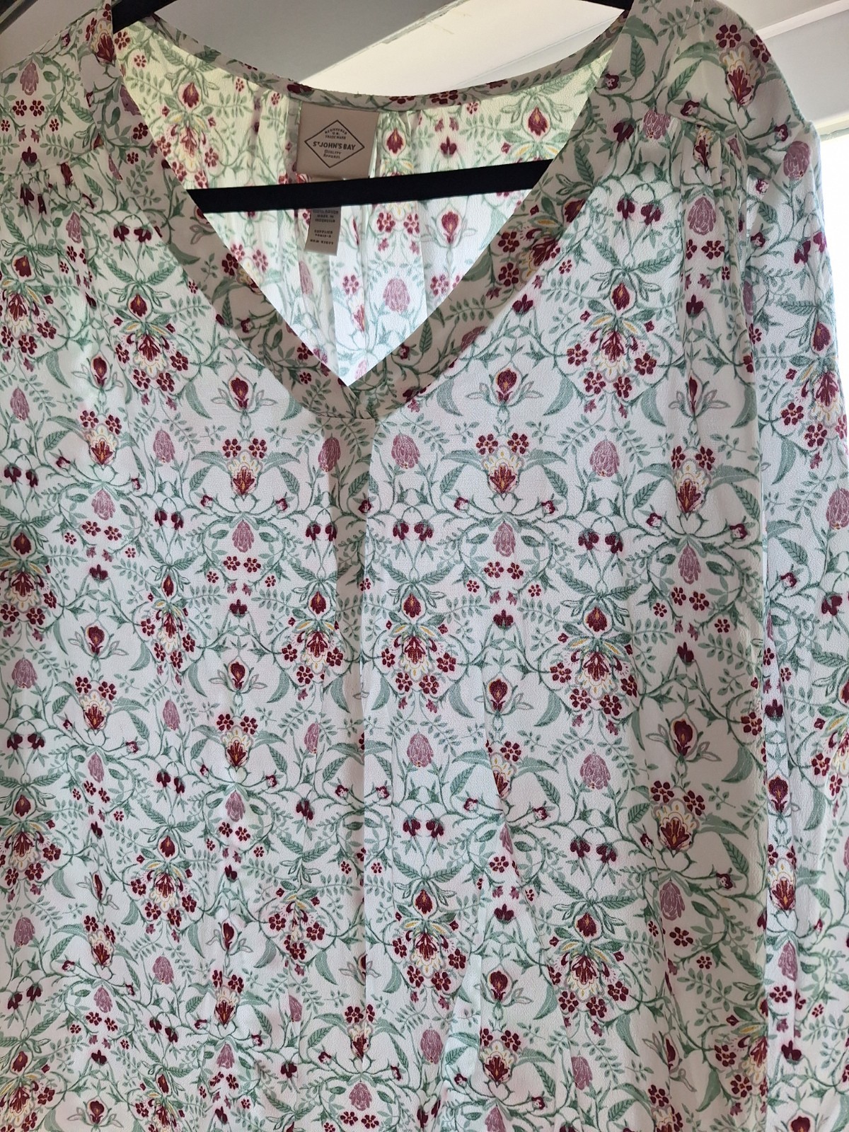 St Johns Bay 3/4 Sleeve Lightweight Sheer Ladies Blouse LG NWT RV 44