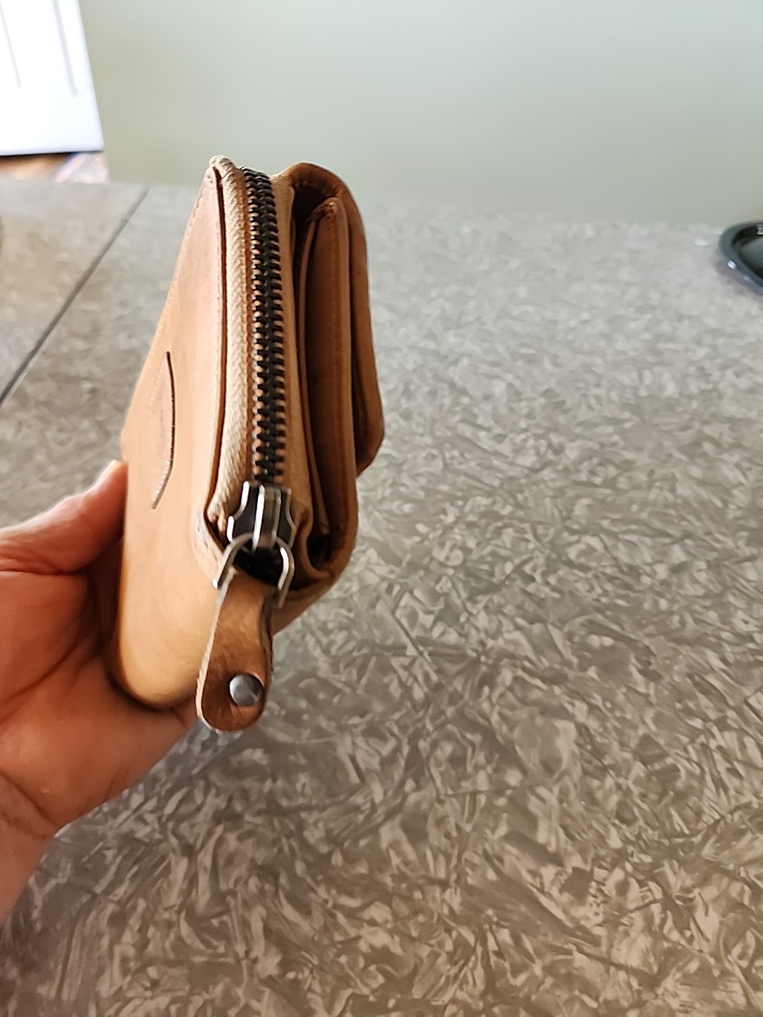 Harbour 2nd Genuine Leather in Good Used Condition Approximately 5inches Long